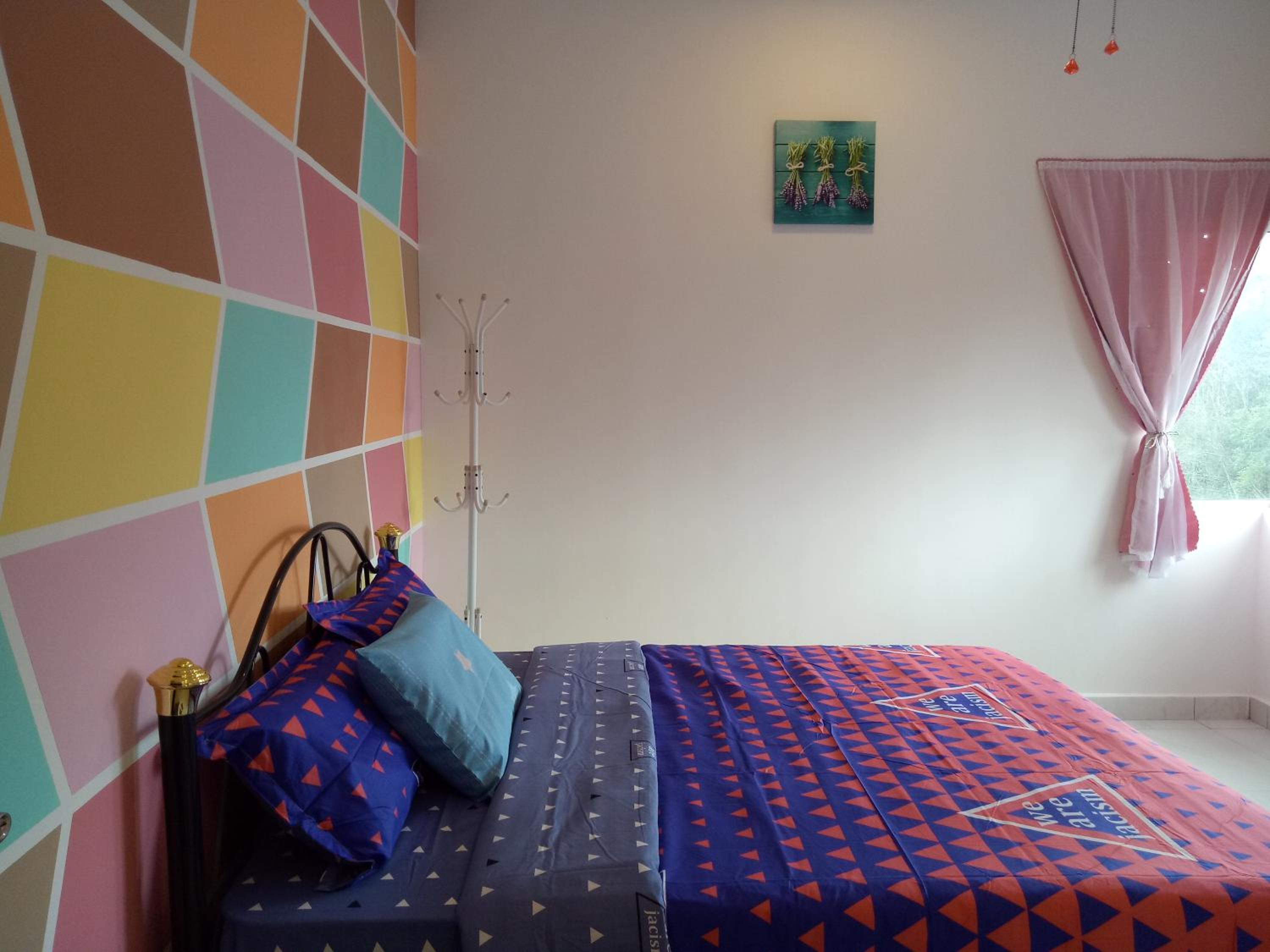 Three-Bedroom Apartment - Photo 6