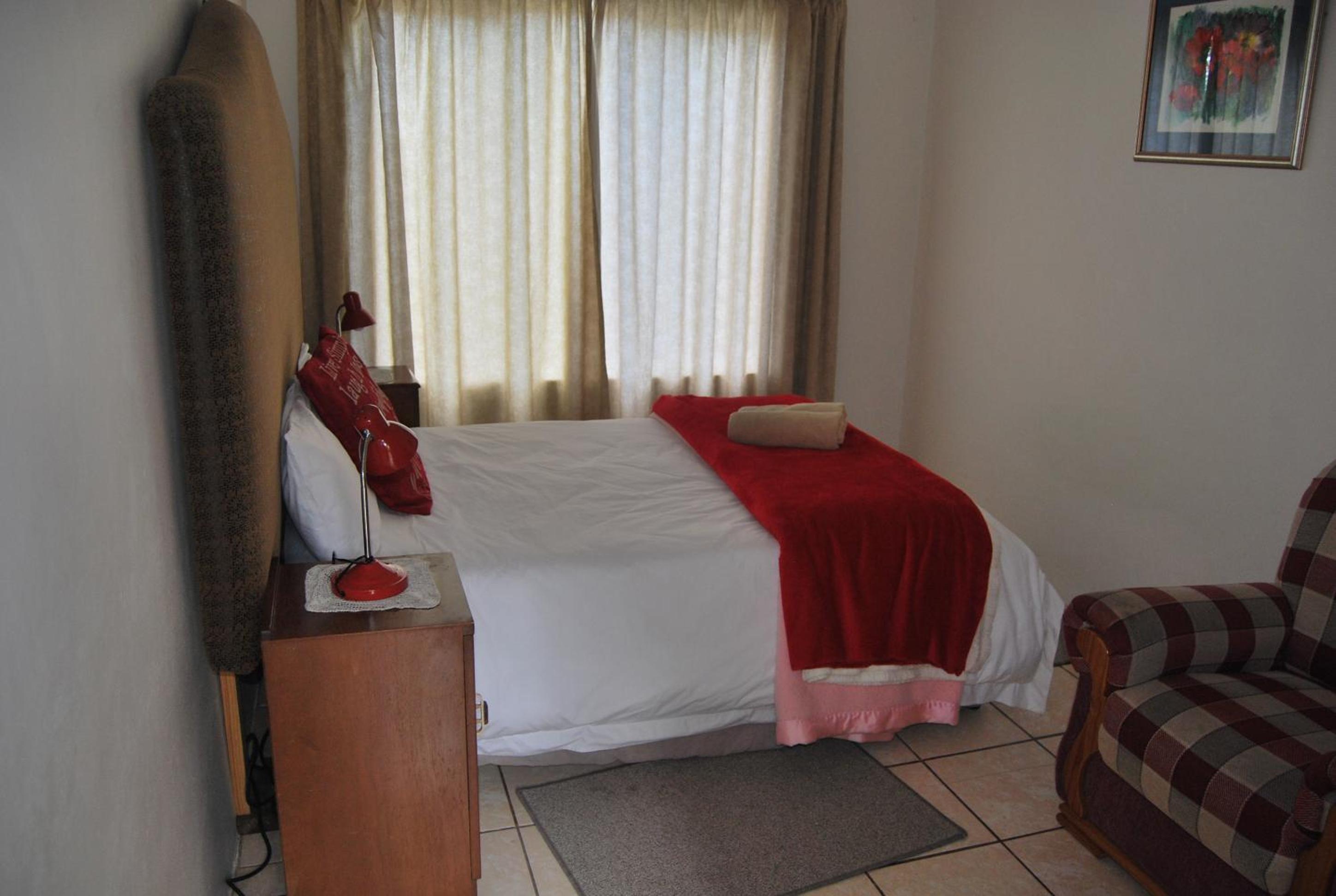 Two-Bedroom Apartment - Photo 8