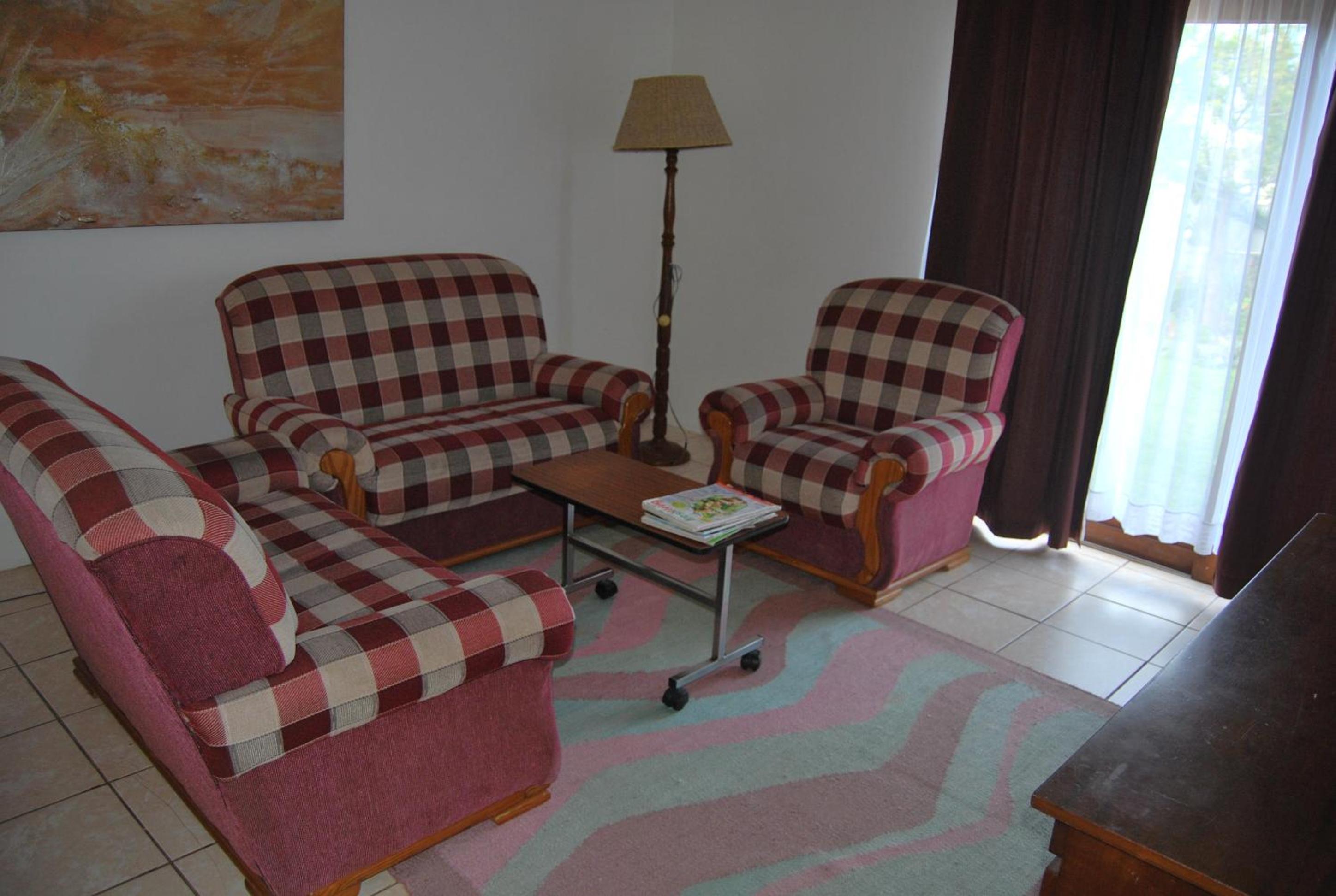 Two-Bedroom Apartment - Photo 4