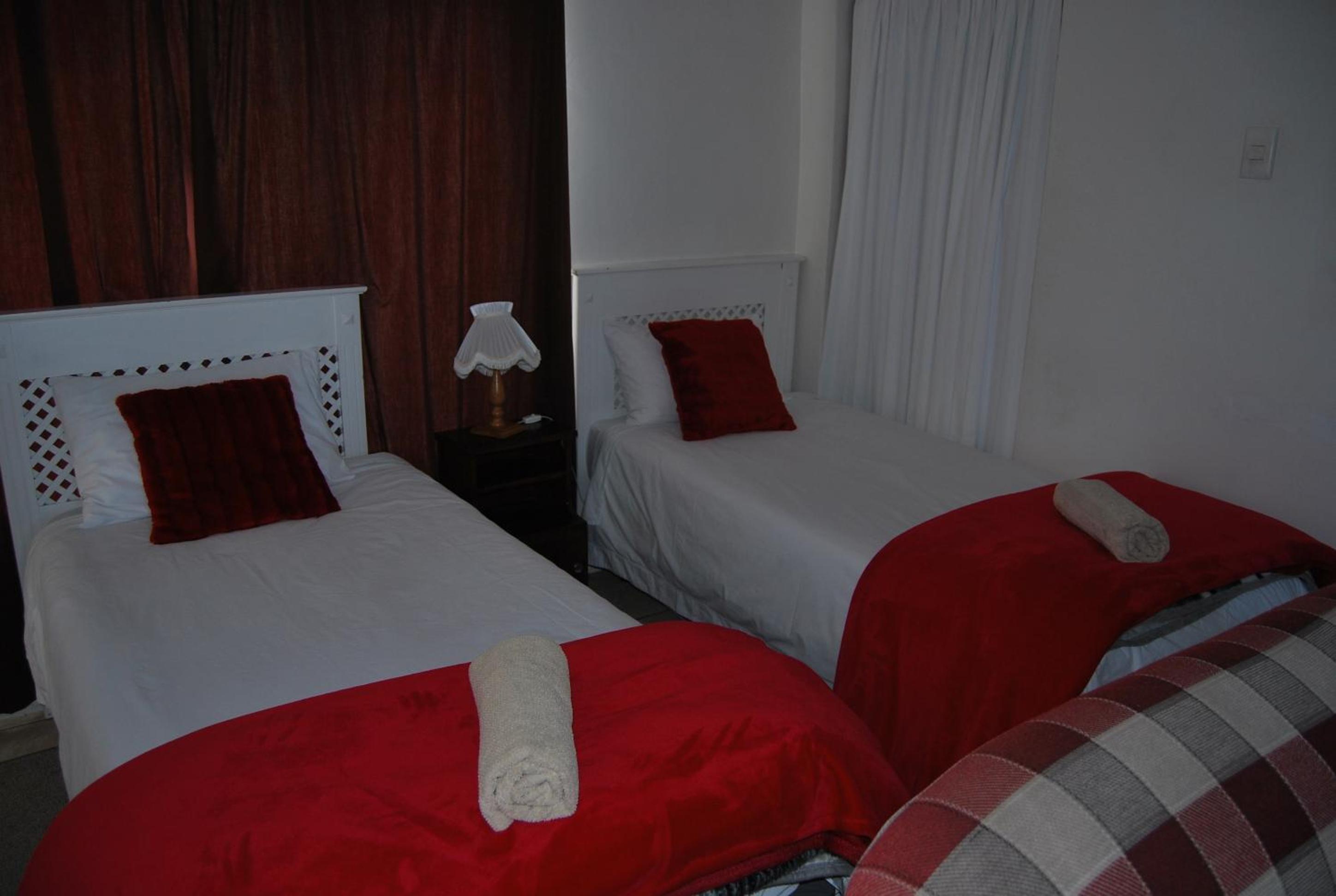 Two-Bedroom Apartment - Photo 3