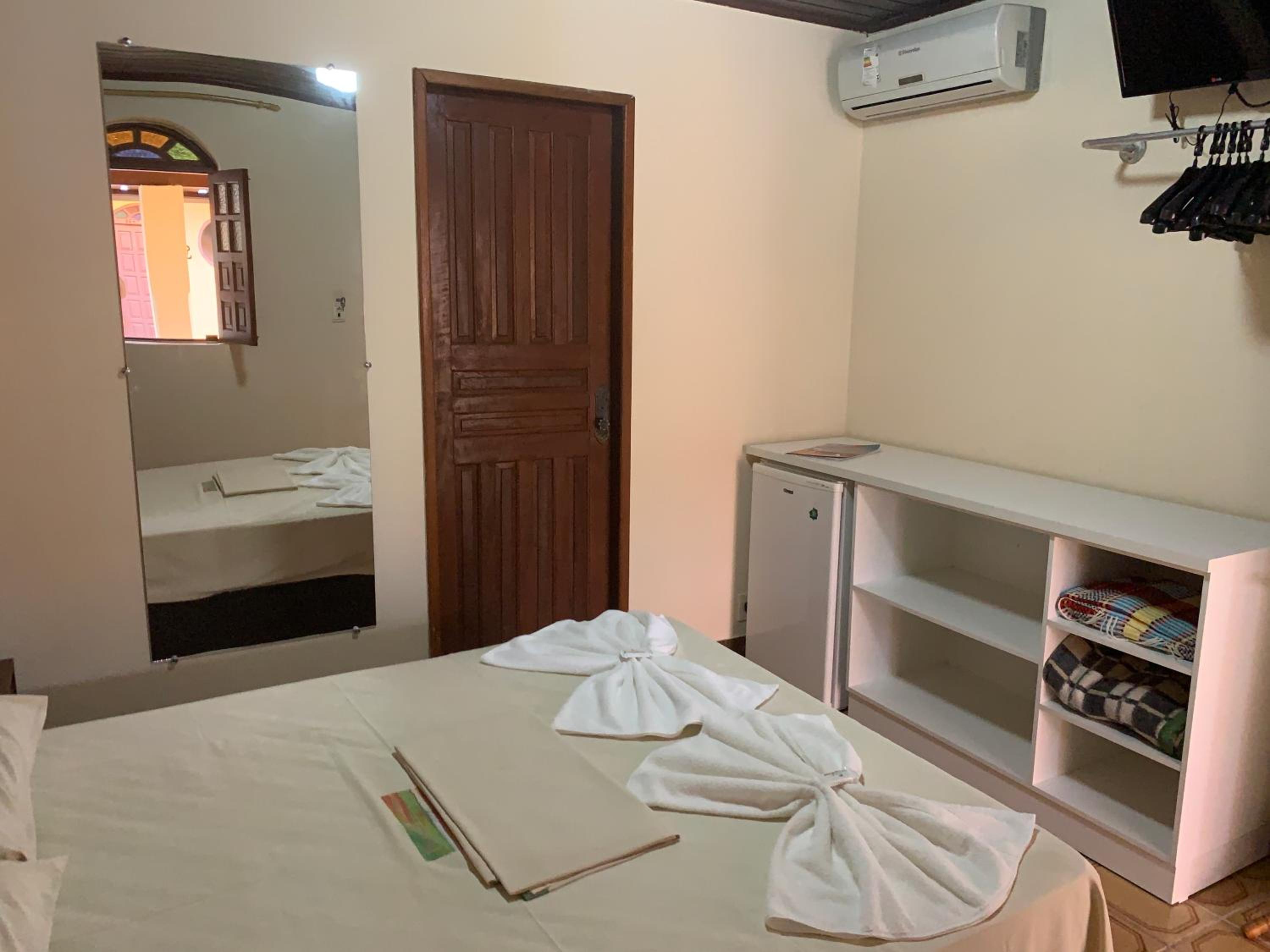 Double Room - Photo 8