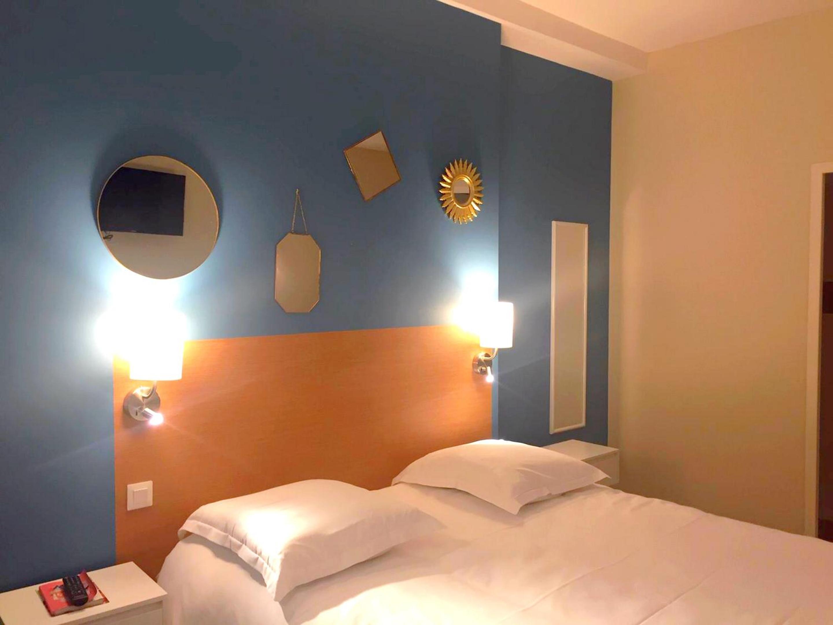 Classic Double Room - Photo 7