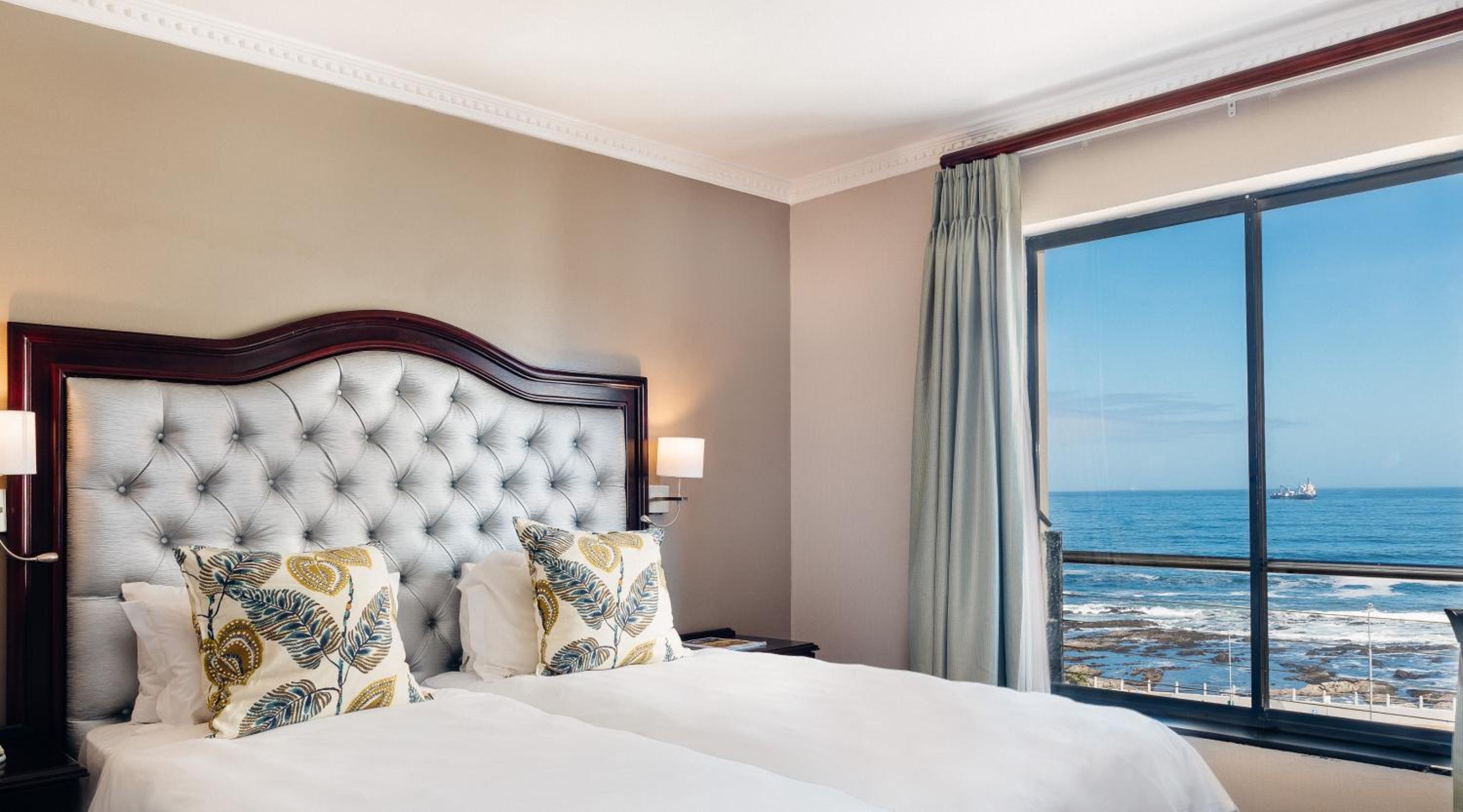 Standard Sea View with Twin Bed - Photo 1