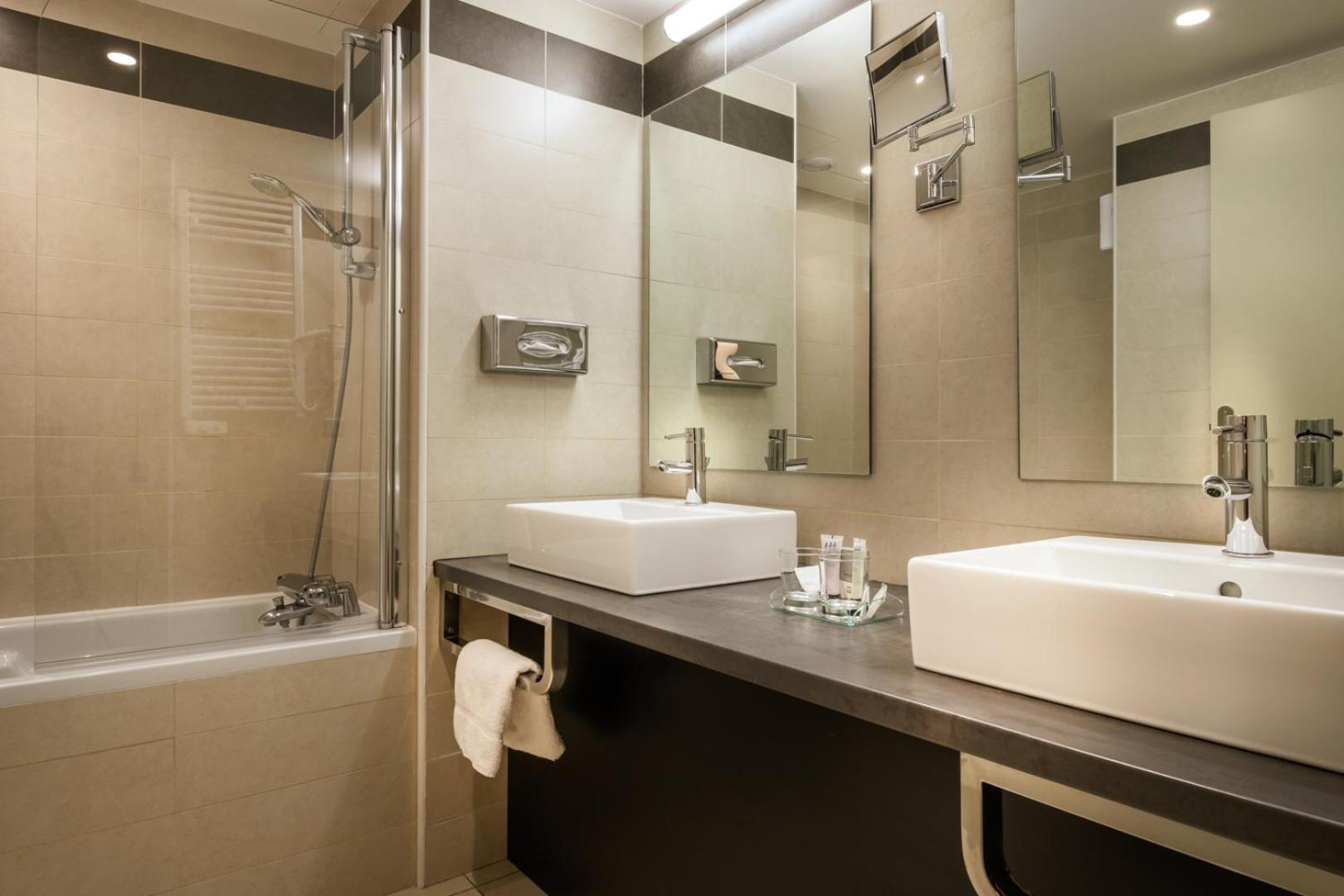 Classic Double or Twin Room photo 3