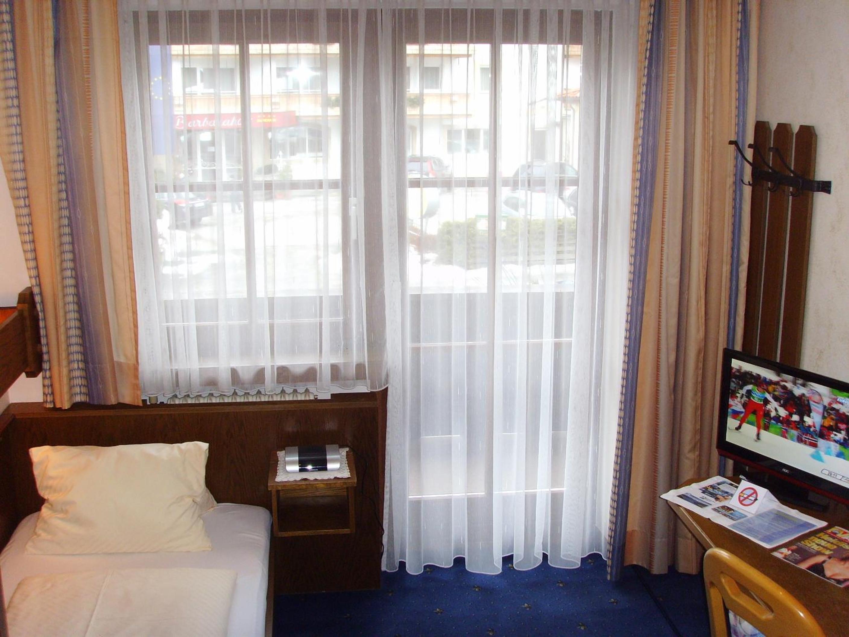 Standard Single Room photo 2