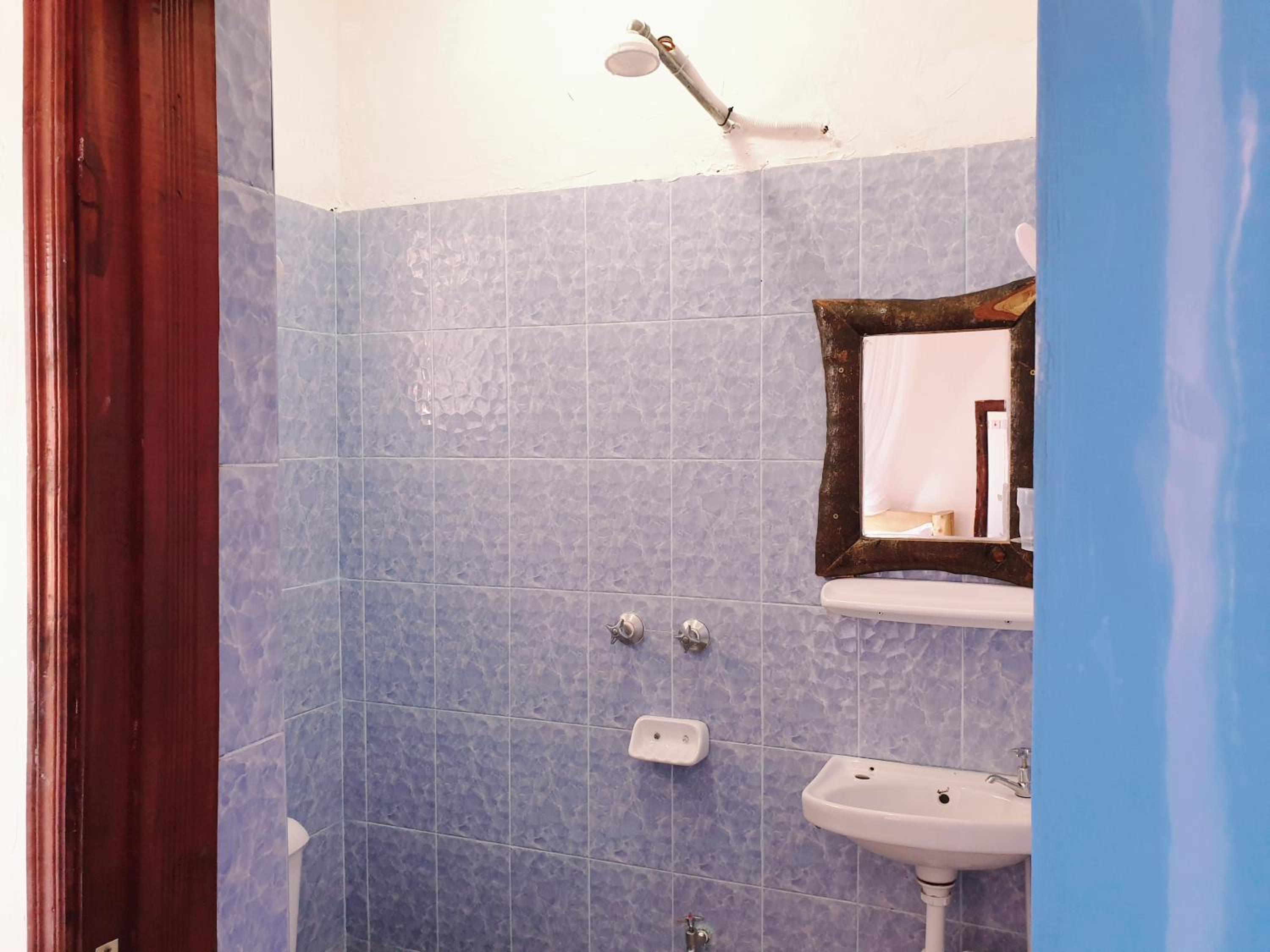 Deluxe Queen Room - Photo 98
