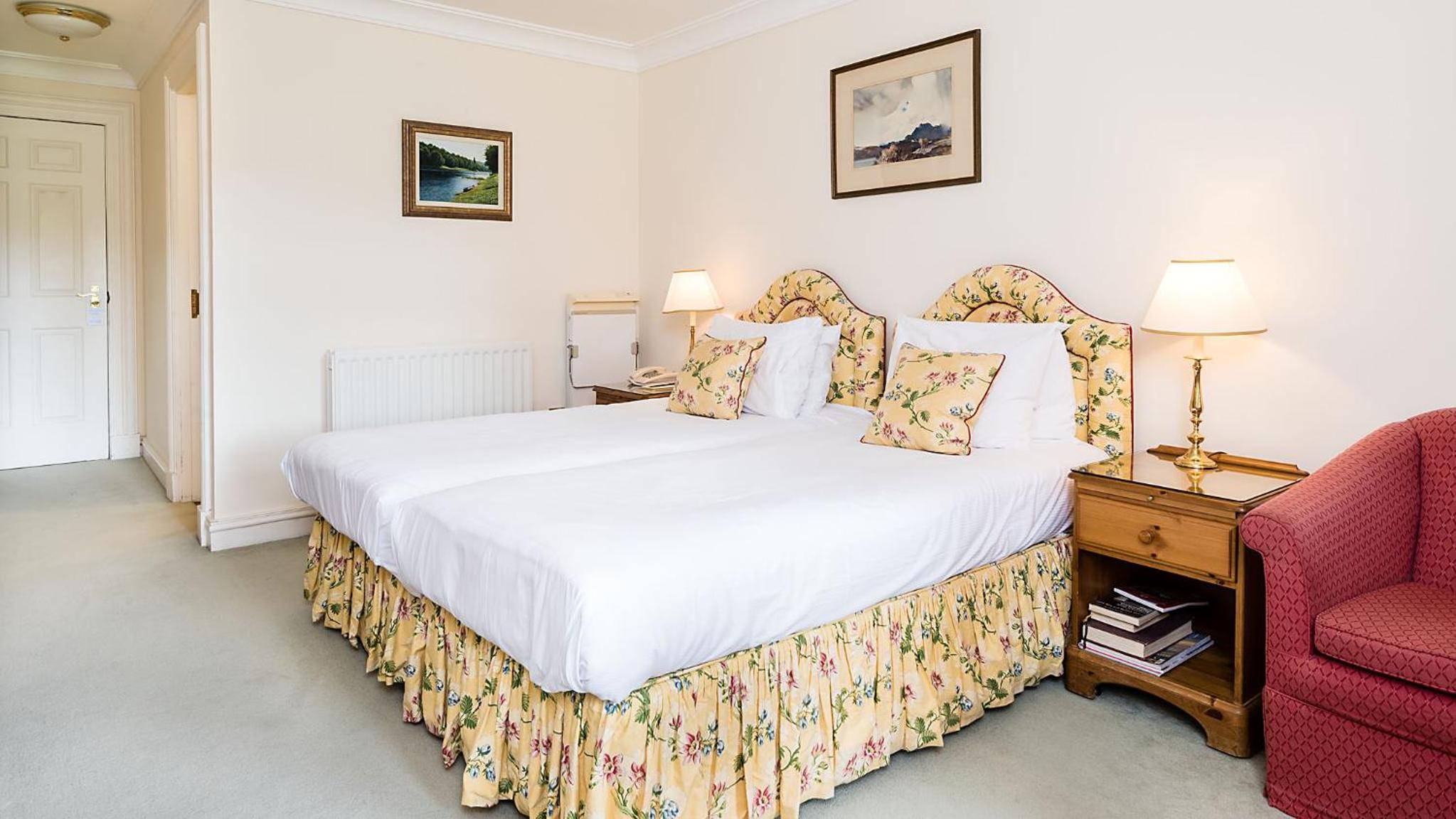Riverside Twin Room - Riverside Building - Photo 4