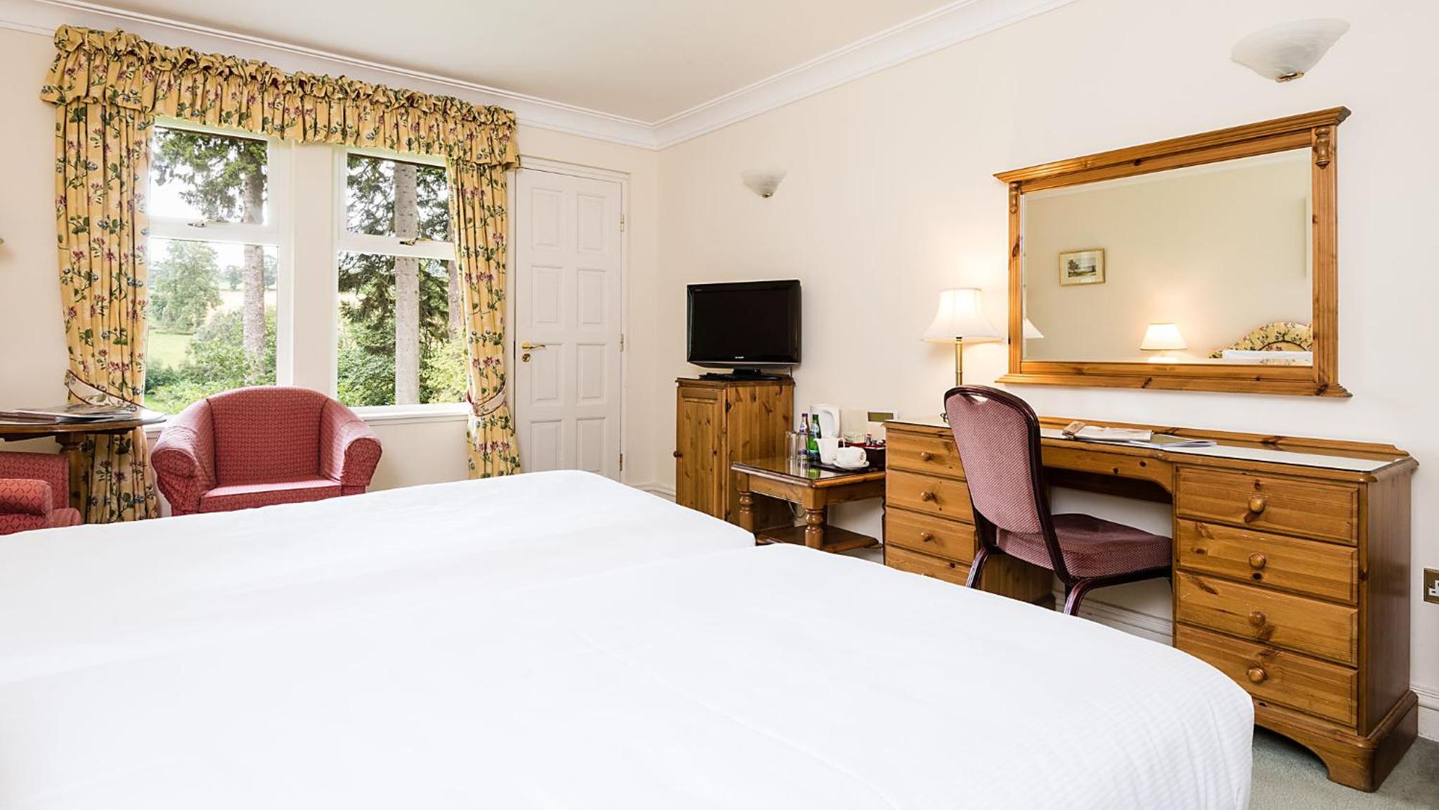 Riverside Twin Room - Riverside Building - Photo 5
