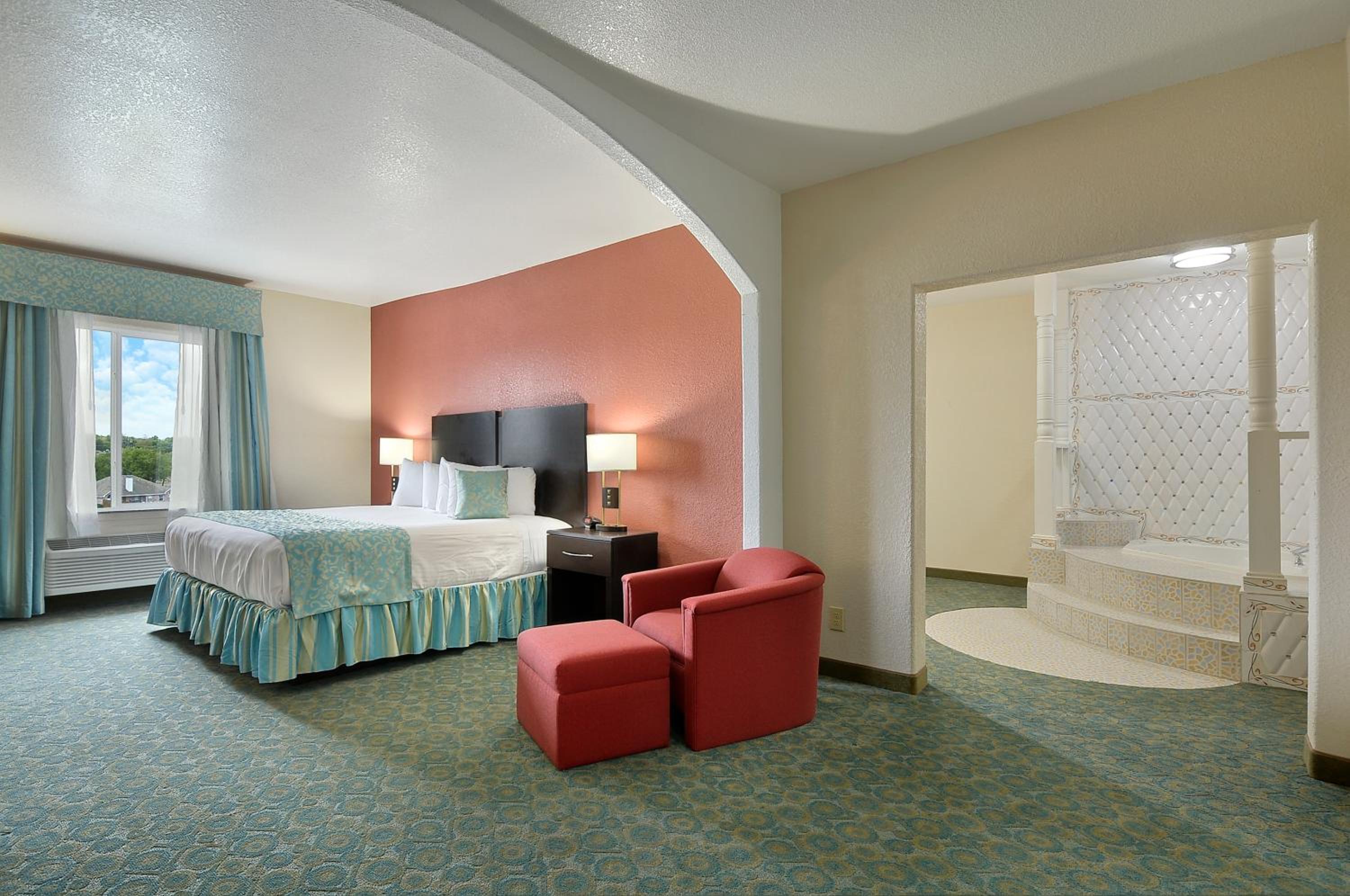 King Studio Suite - Non-Smoking - Photo 3