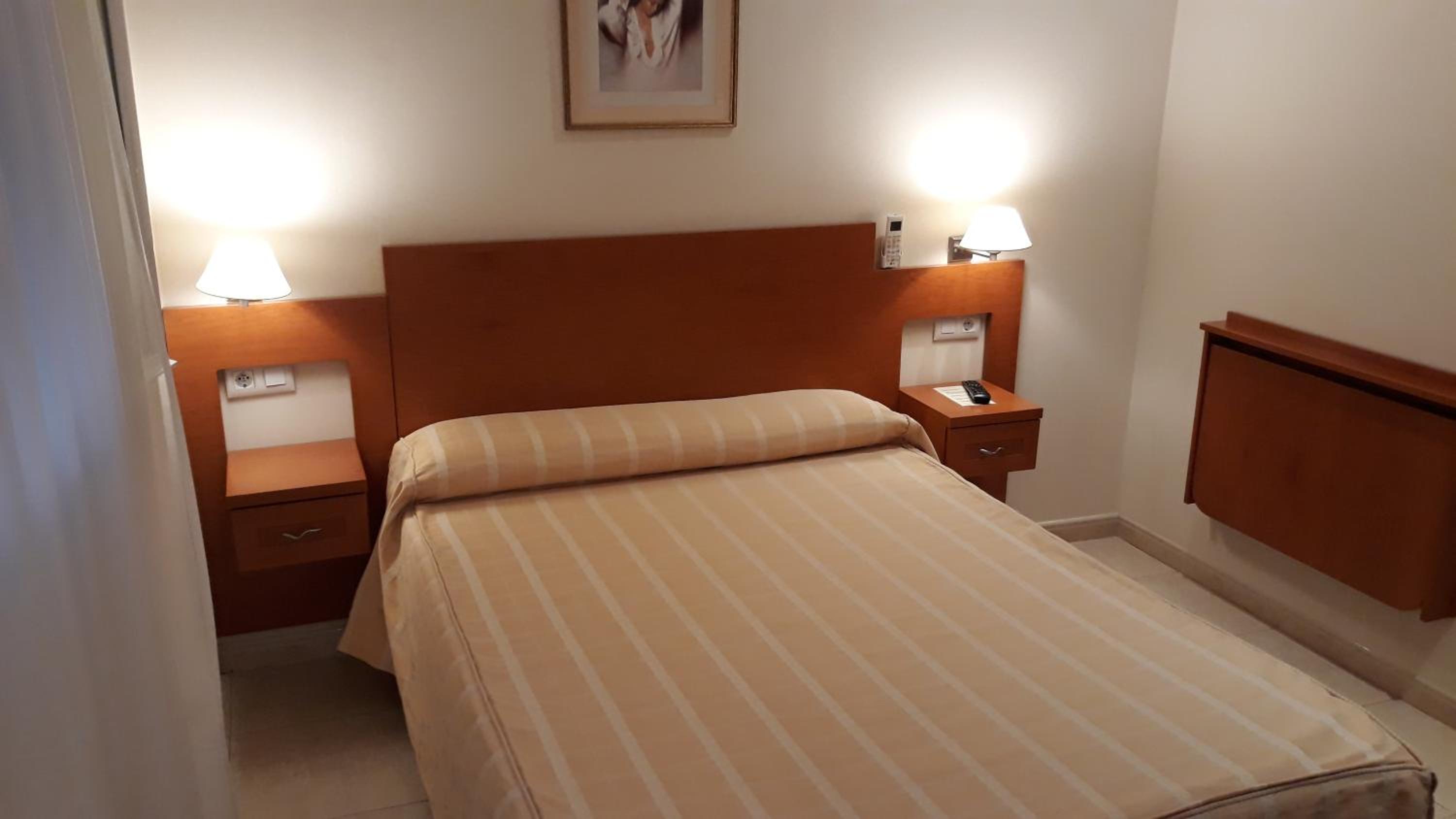 Single Room photo 3