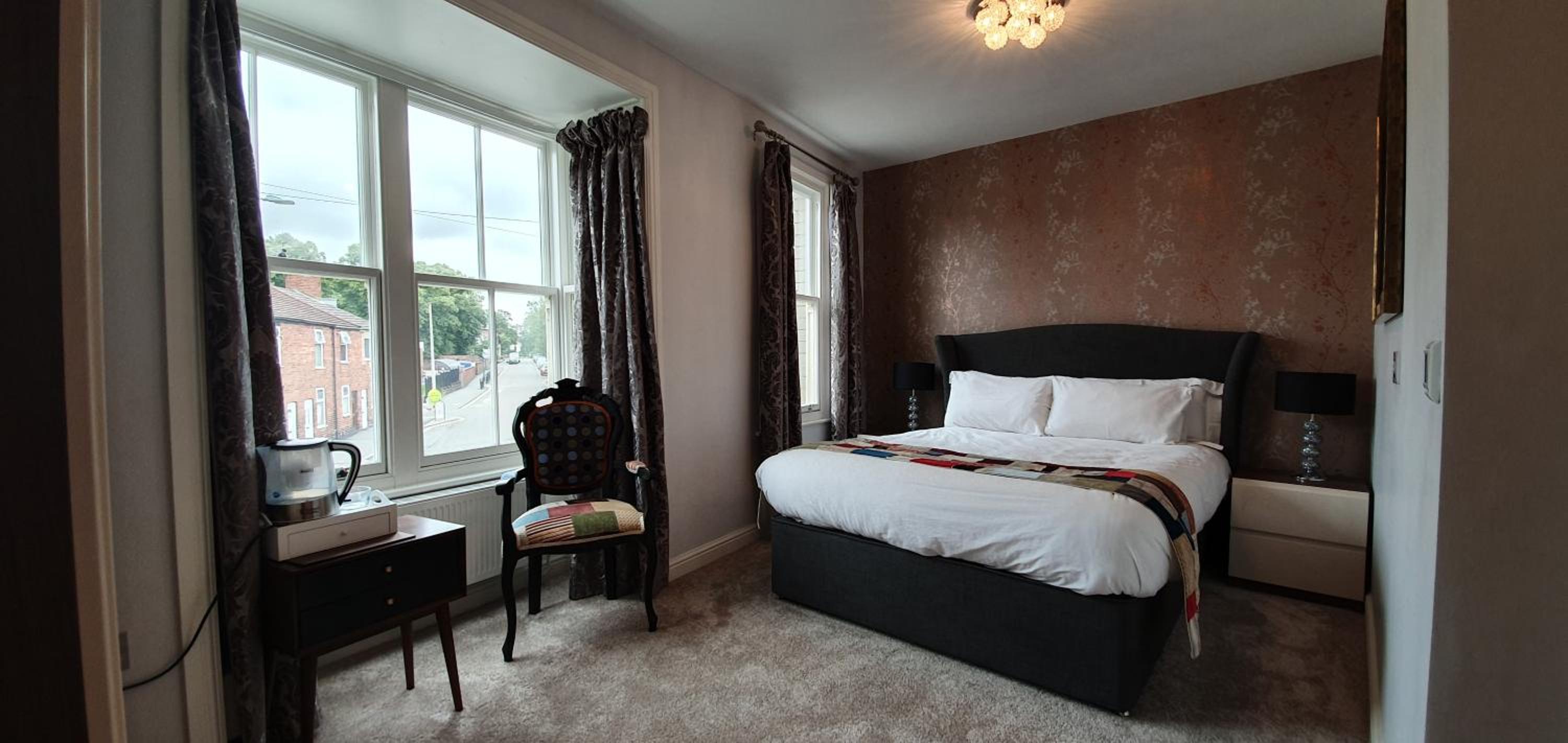 Deluxe King Room photo 3