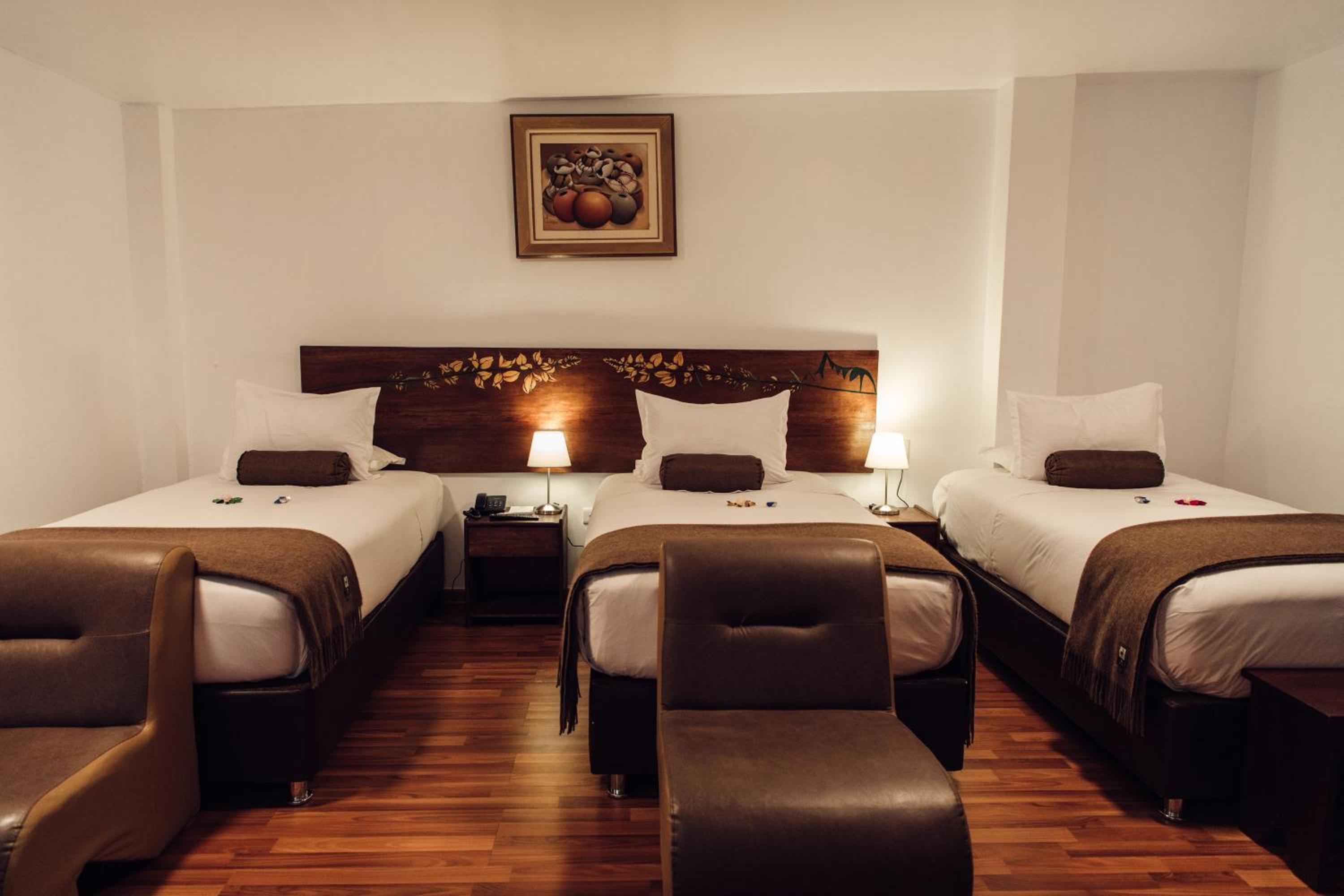 Triple Room with Private Bathroom - Photo 3
