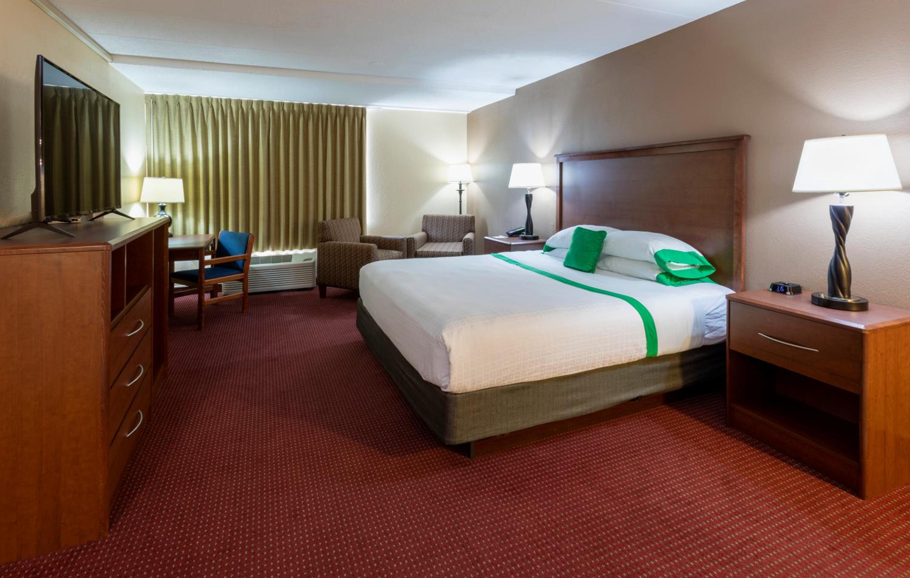 Junior Suite with Kitchenette - Photo 4