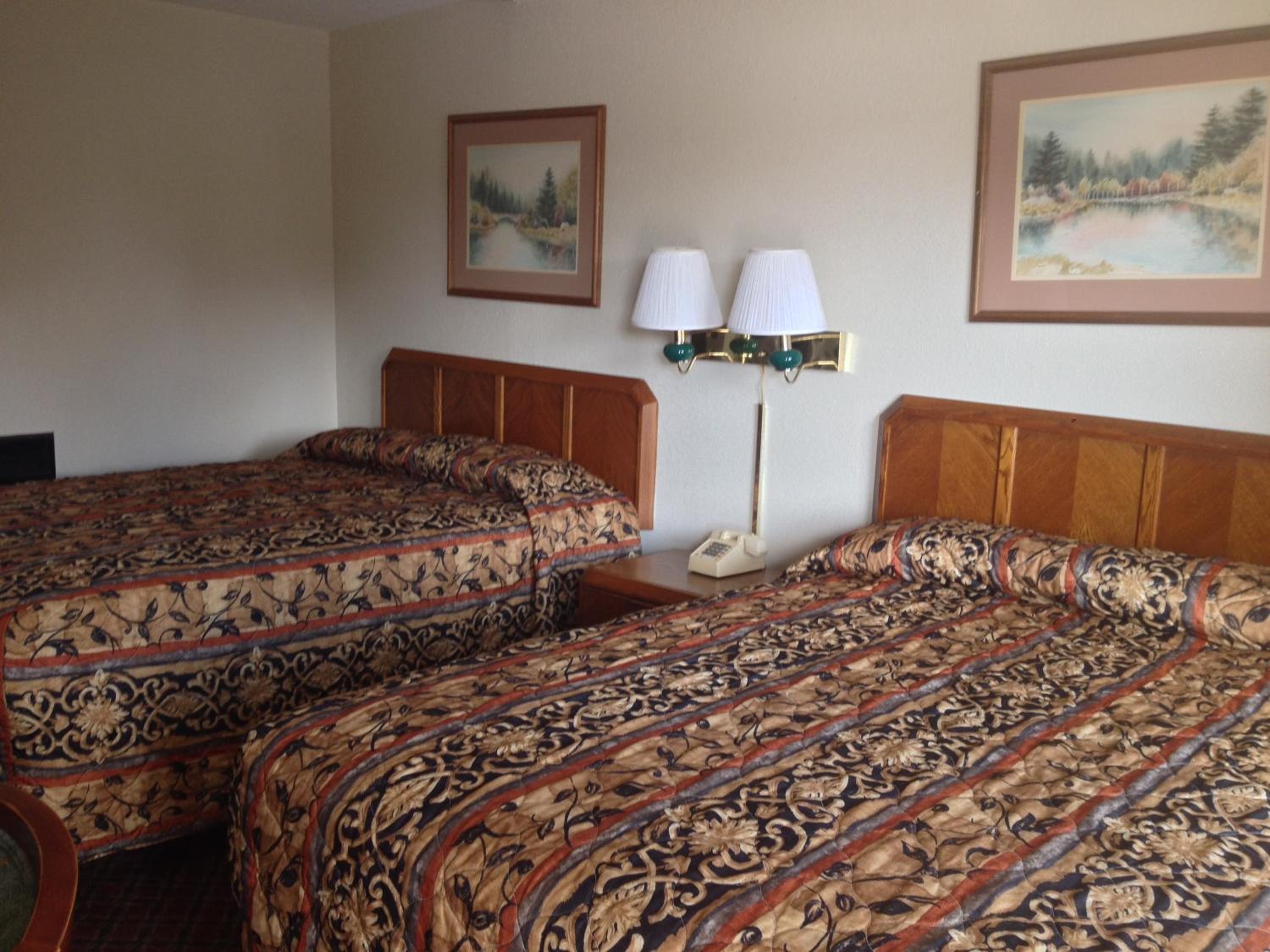 Standard Double Room - Photo 8