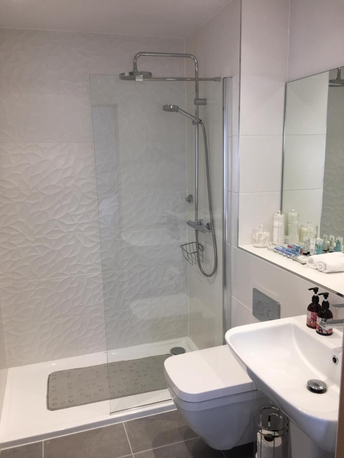 Deluxe Double Room with Shower photo 2