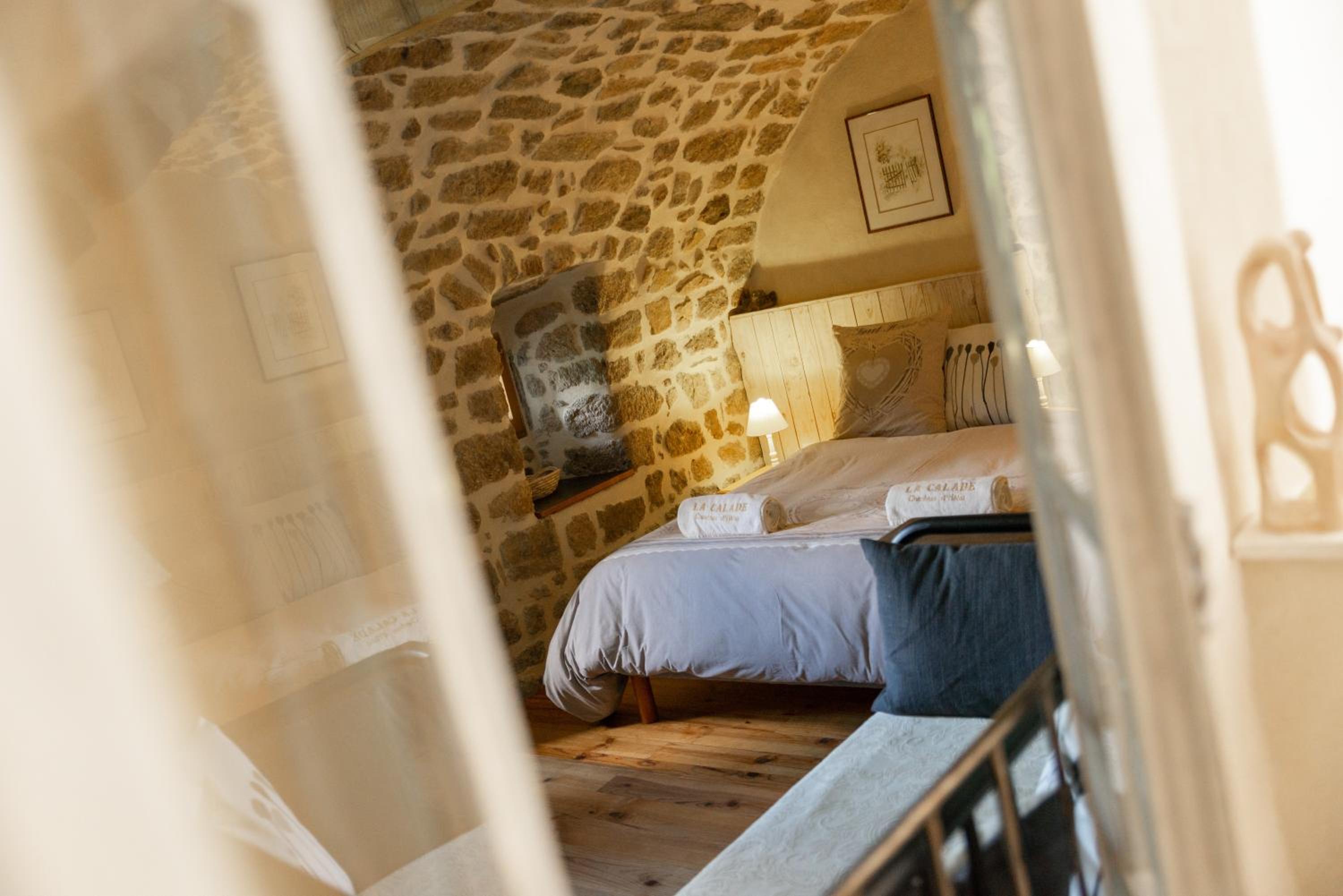 Double Room with Garden View - Photo 3