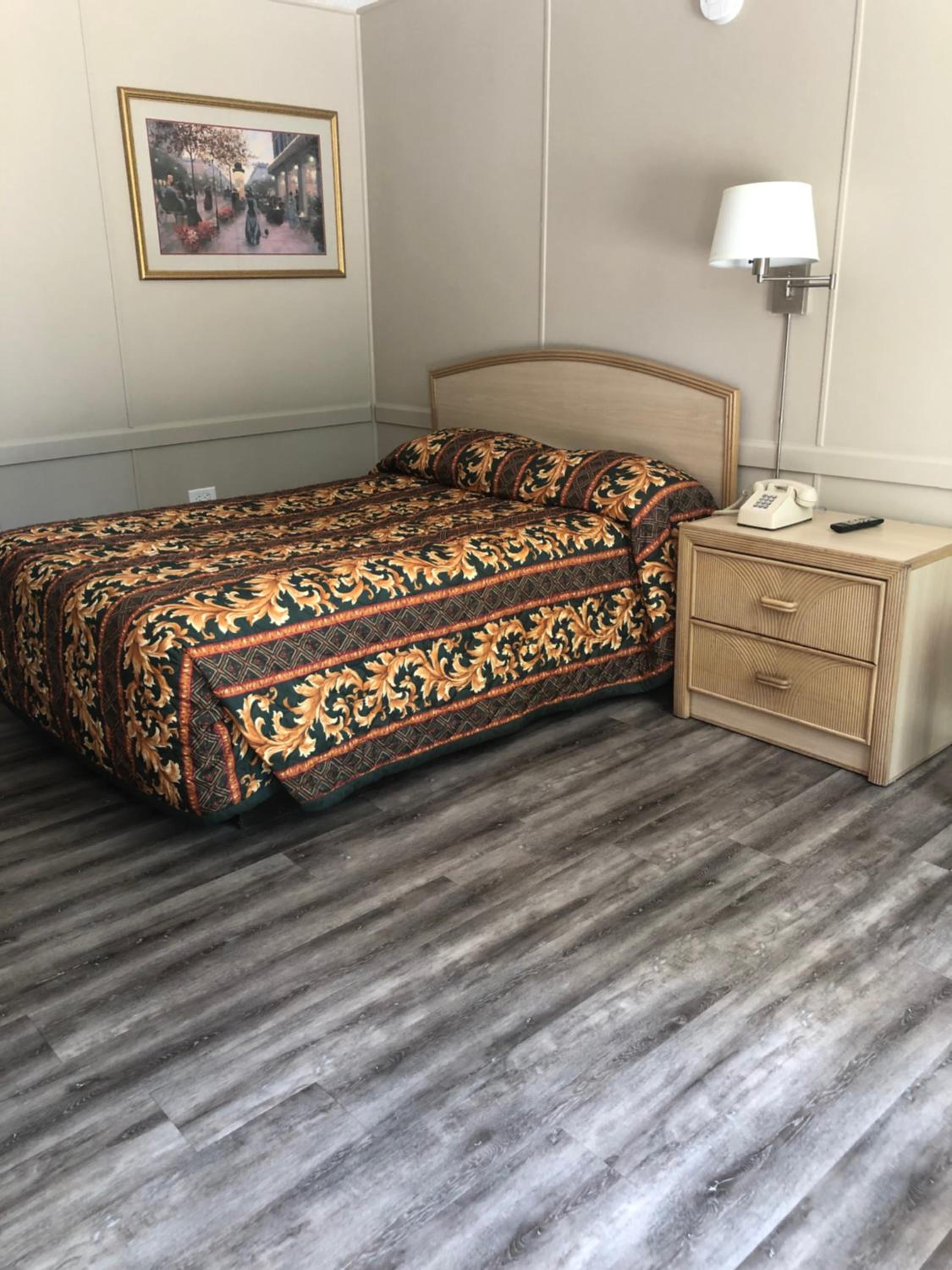 Queen Room
