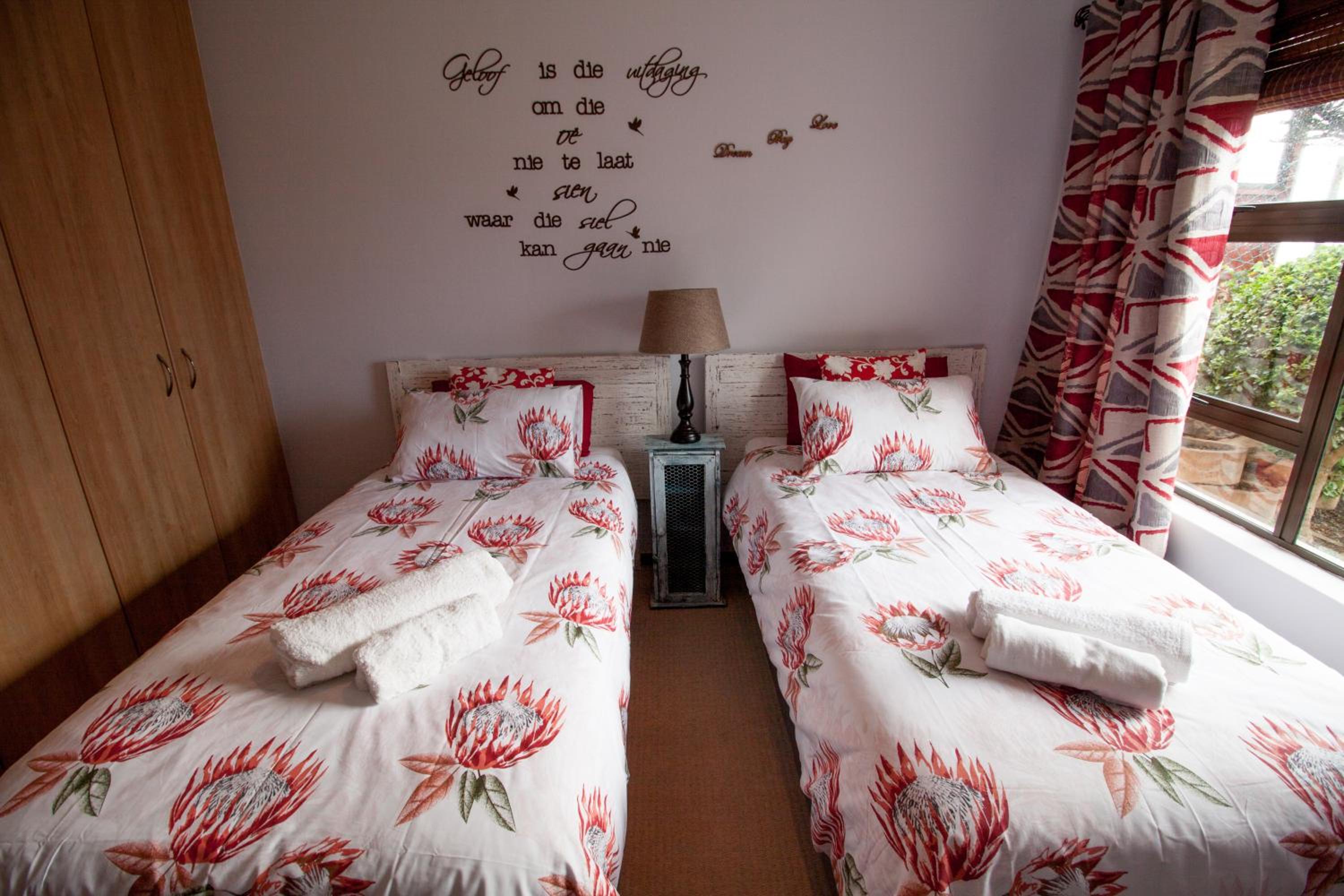 Studio Apartment with Sea View photo 1
