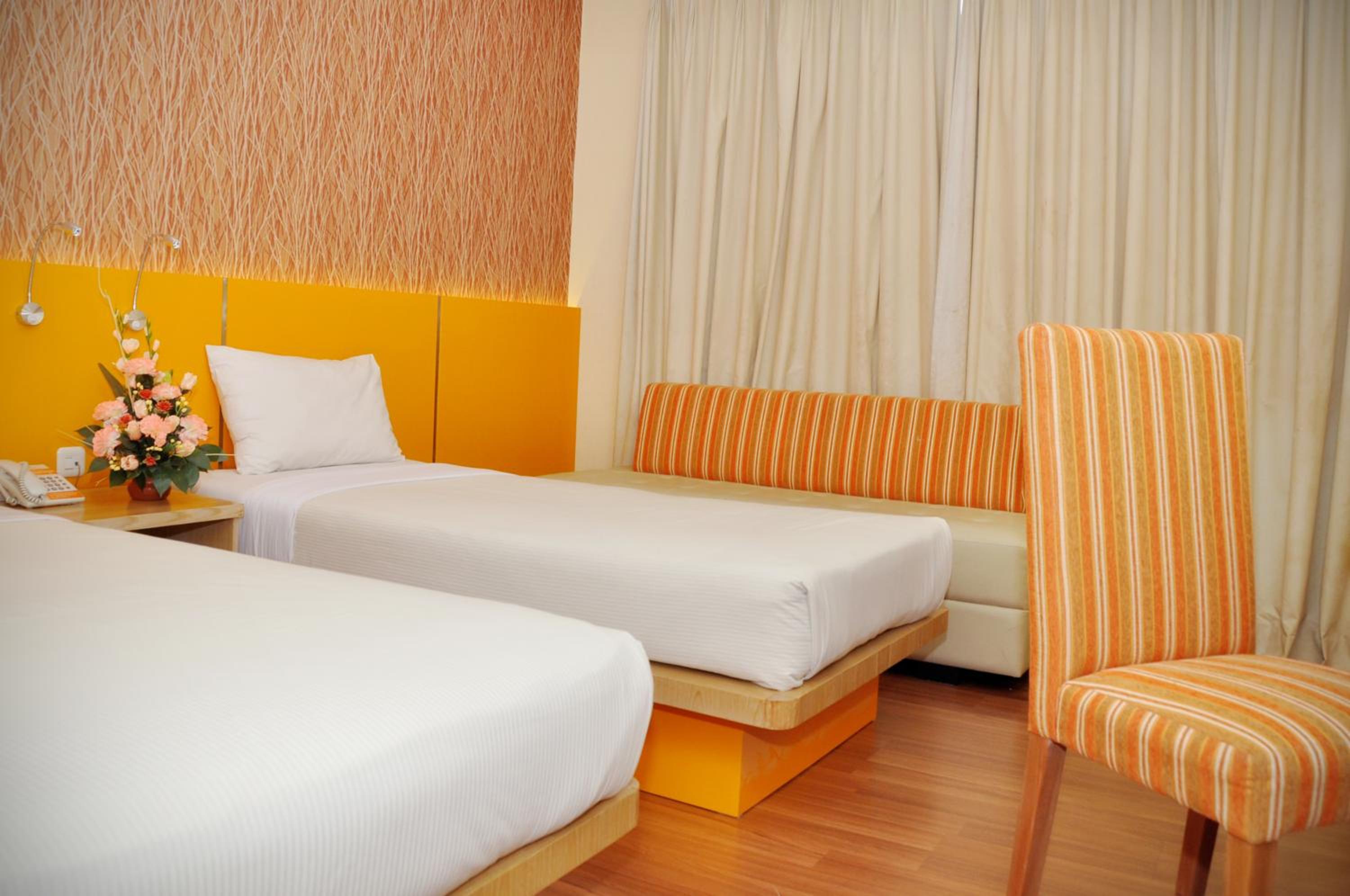 Grand Deluxe Room - Photo 4