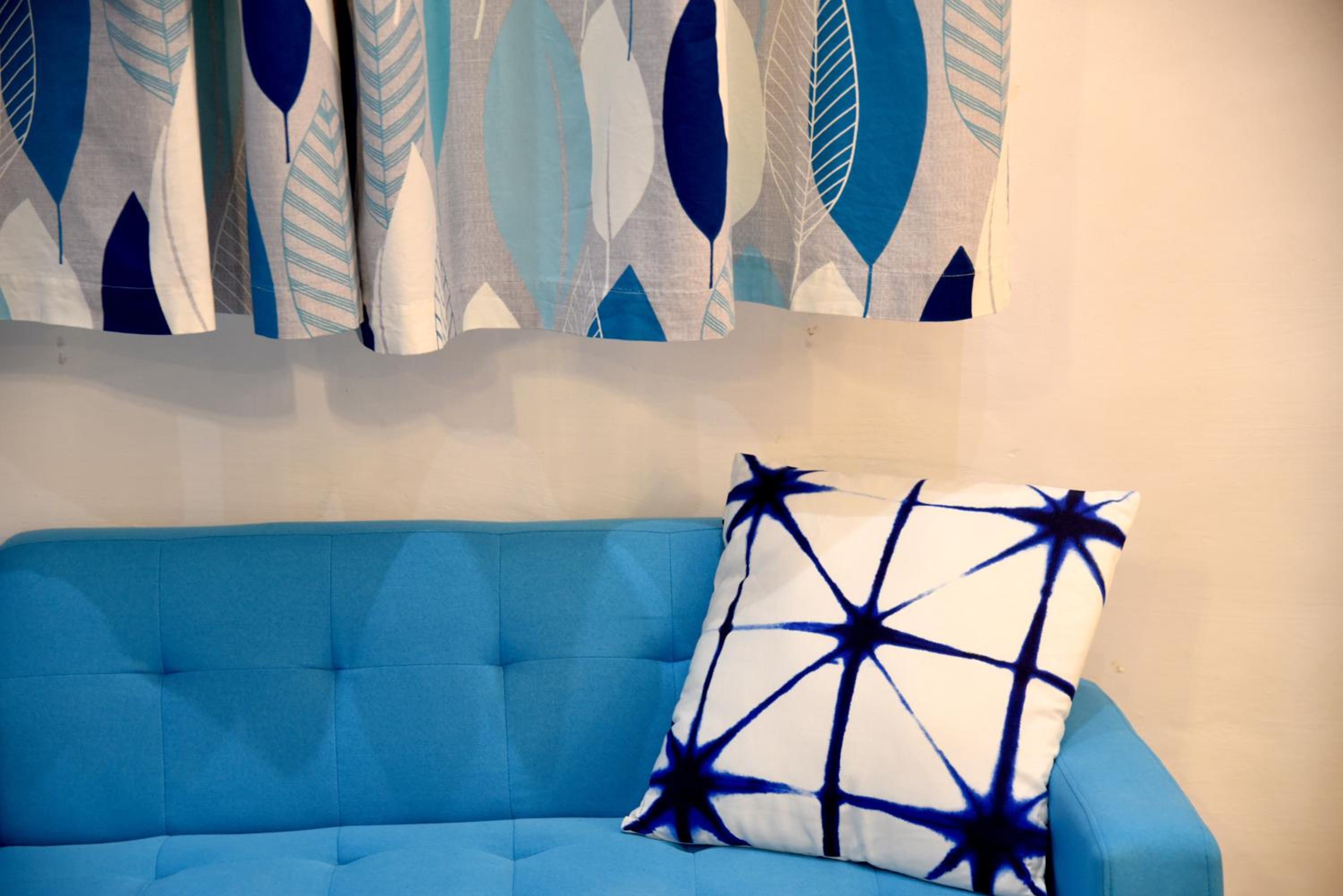 Queen Room photo 2