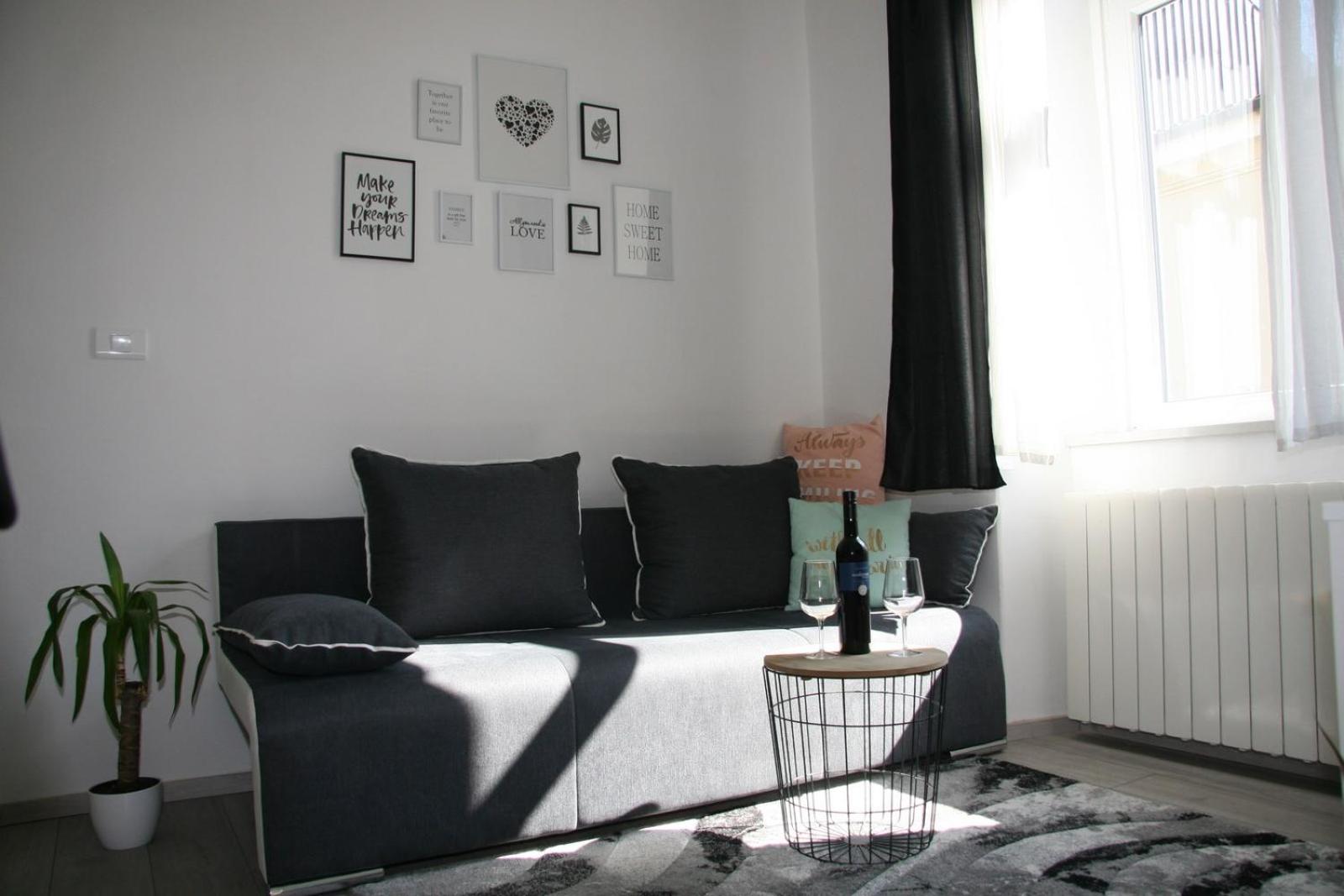 One-Bedroom Apartment - Photo 17