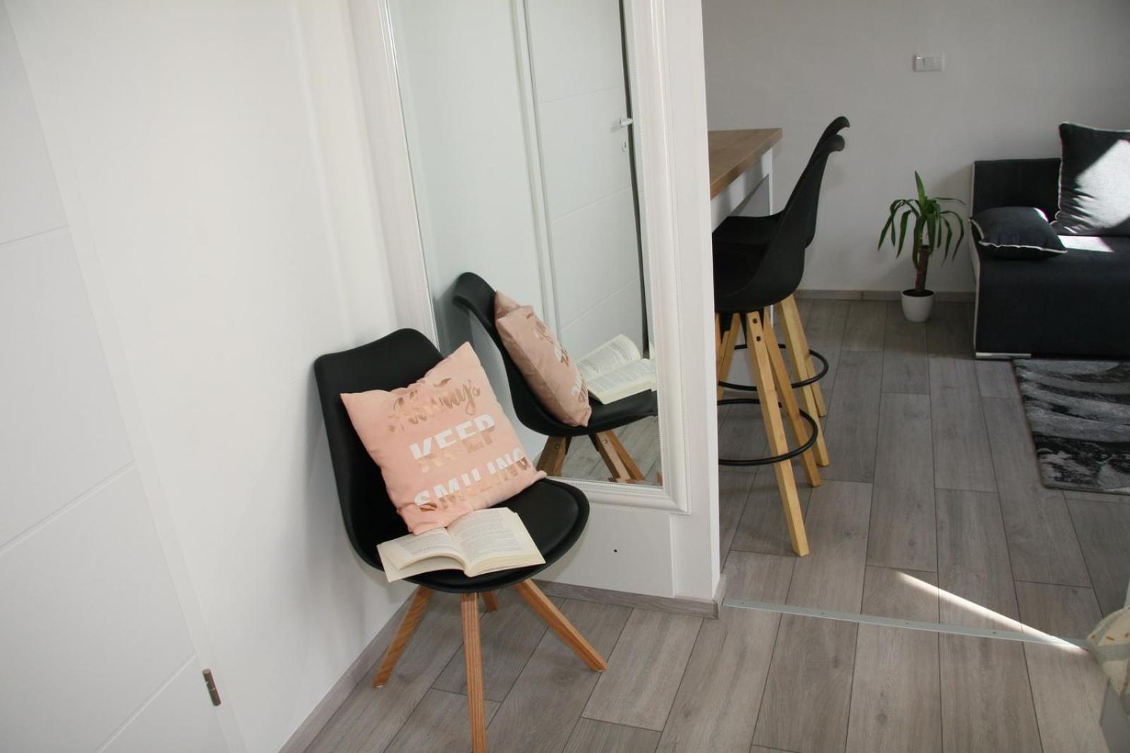 One-Bedroom Apartment - Photo 10