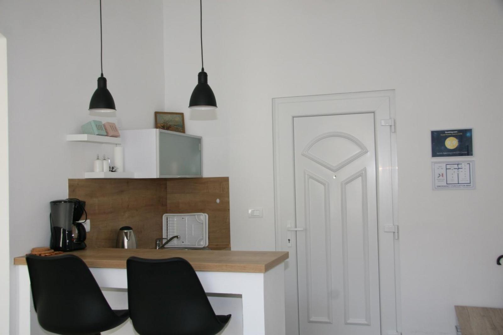 One-Bedroom Apartment - Photo 5