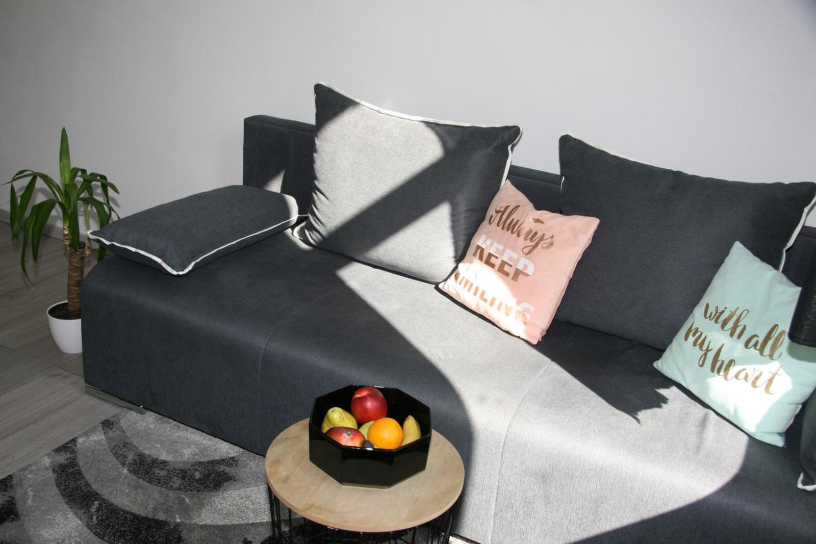 One-Bedroom Apartment - Photo 4