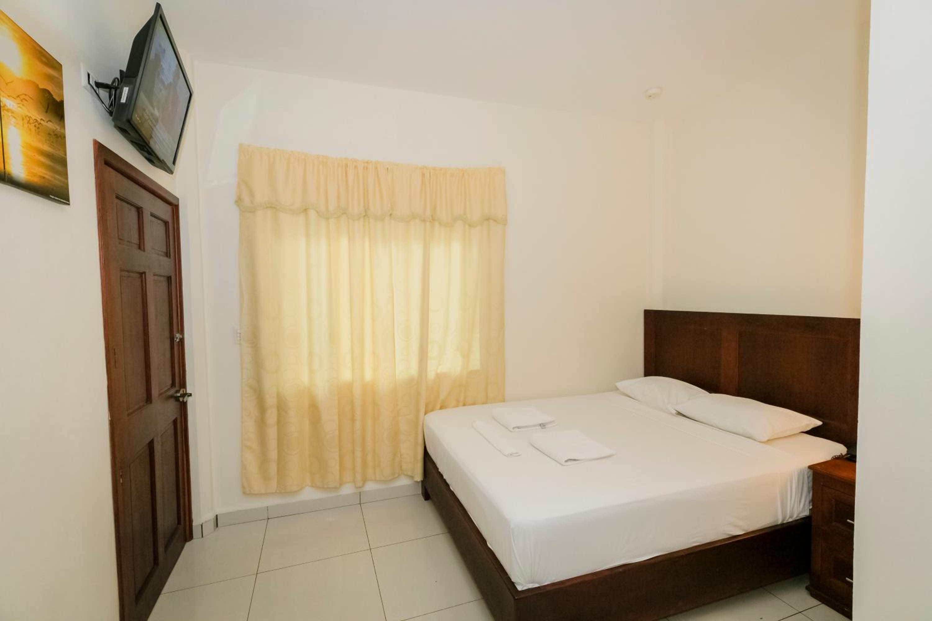 Deluxe Queen Room photo 3