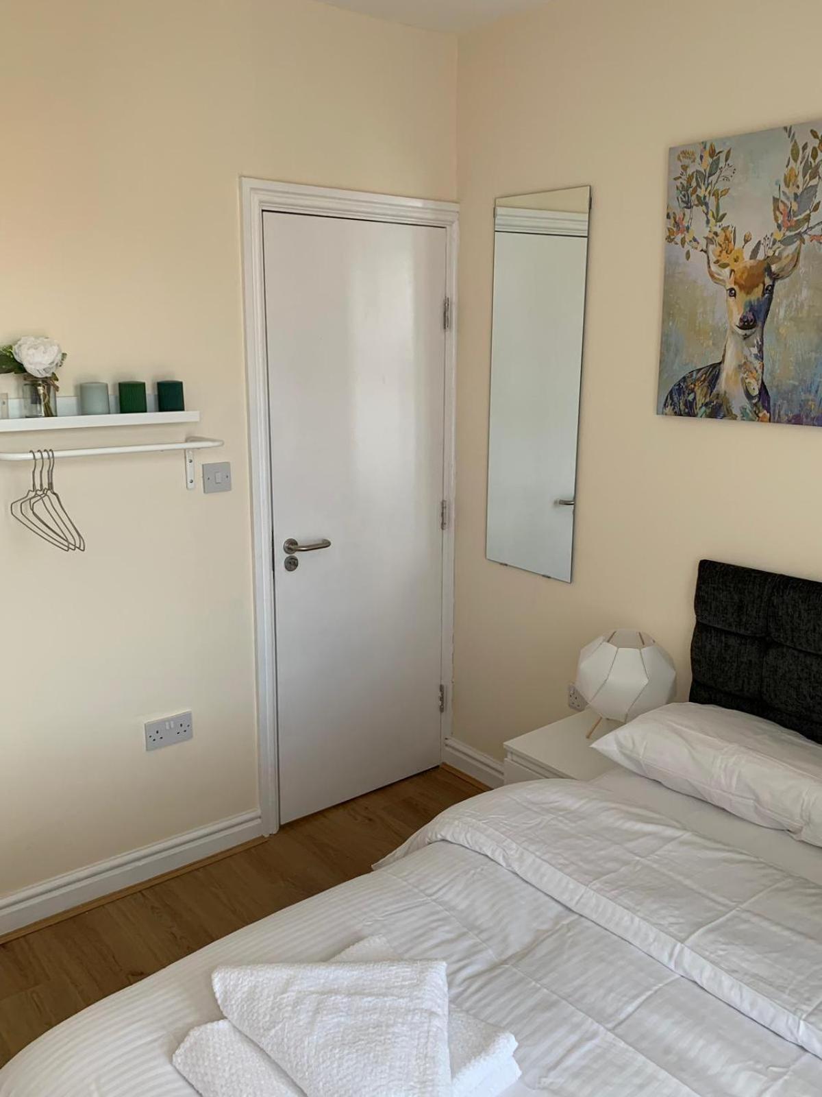Executive Suite - Photo 3