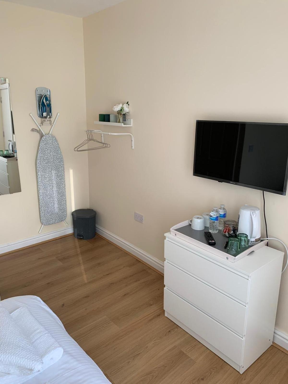 Double Room - Photo 2