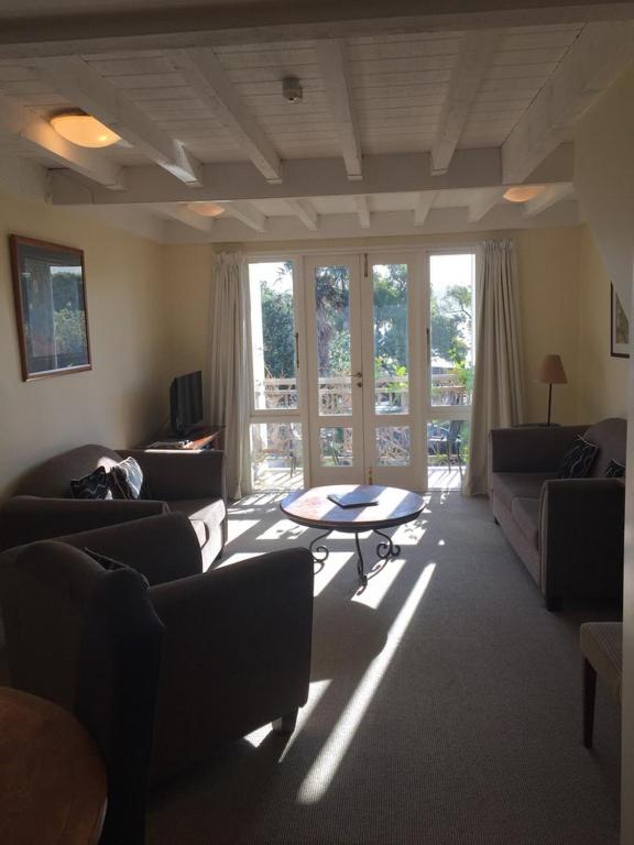 Apartment with Sea View photo 2