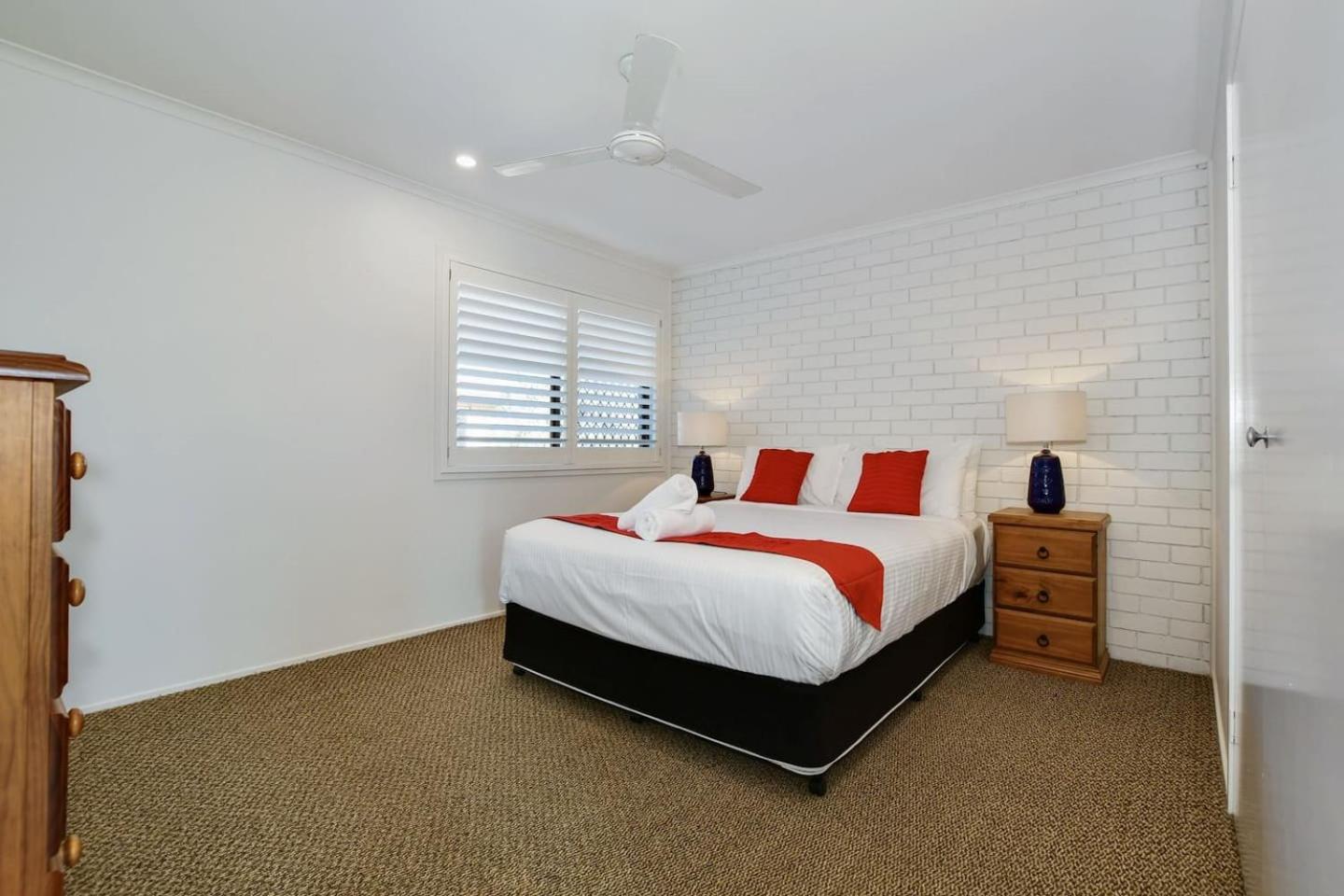 Two-Bedroom Apartment photo 2