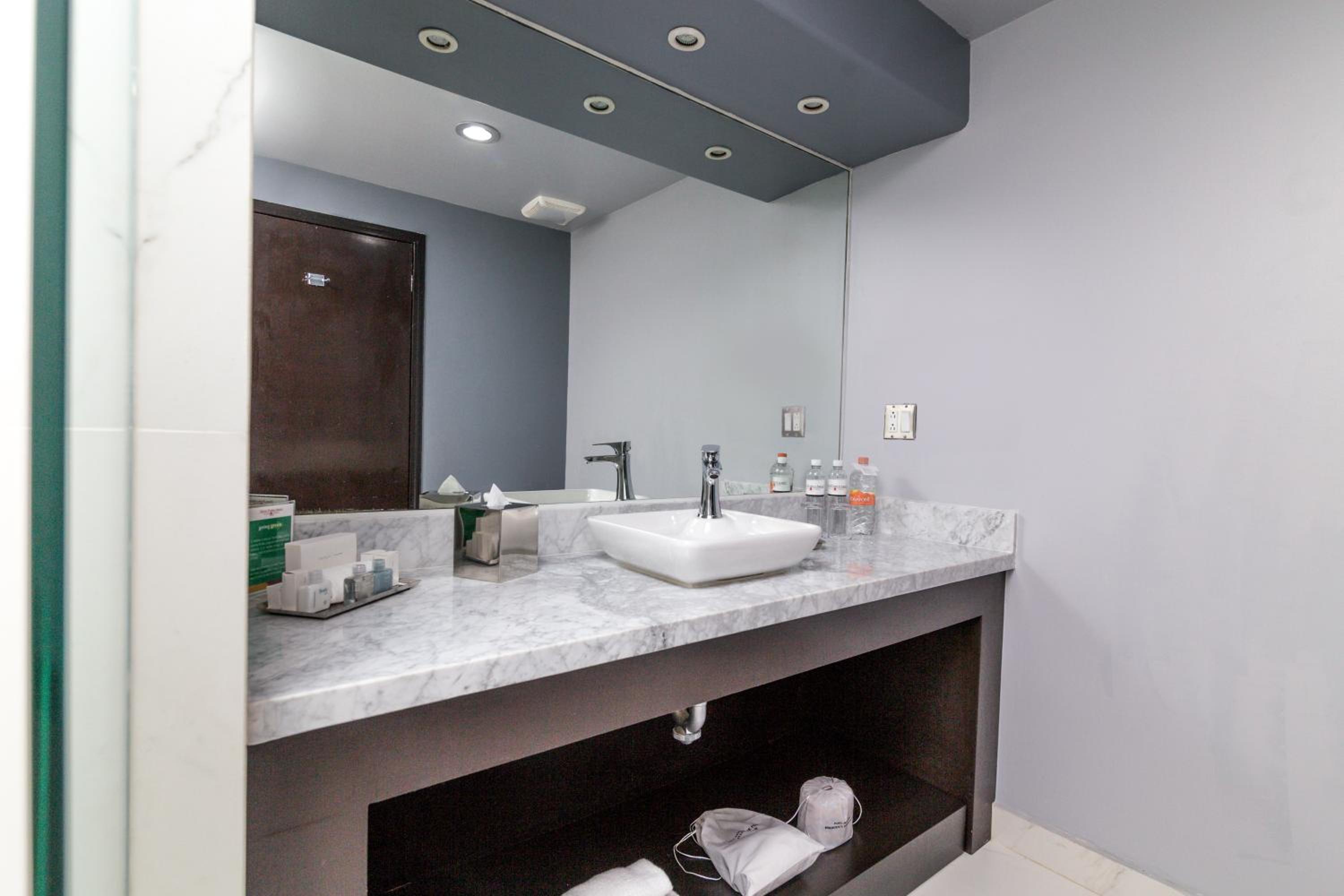 Junior Suite - Photo 11