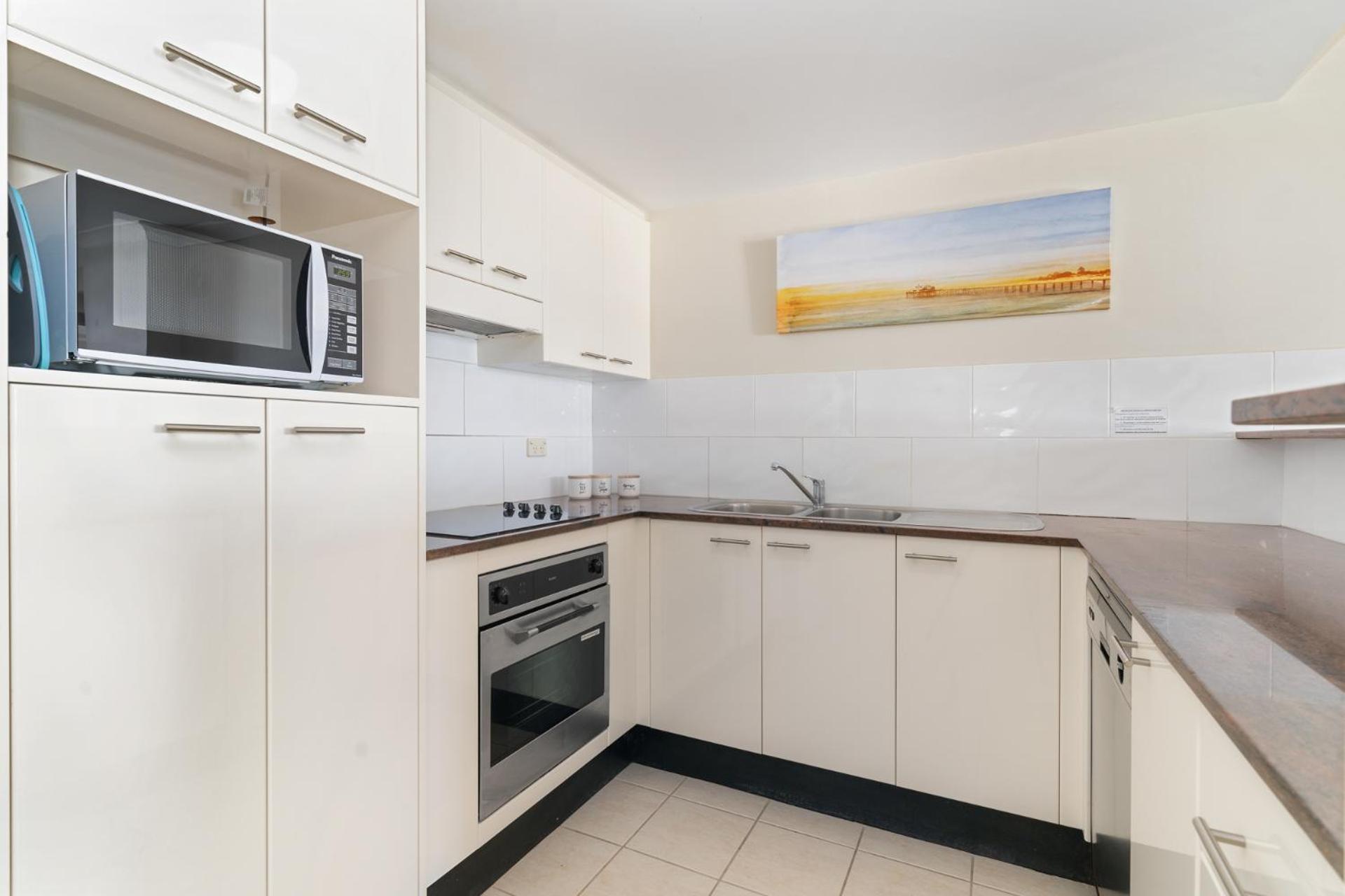 Two-Bedroom Apartment - Water View photo 2