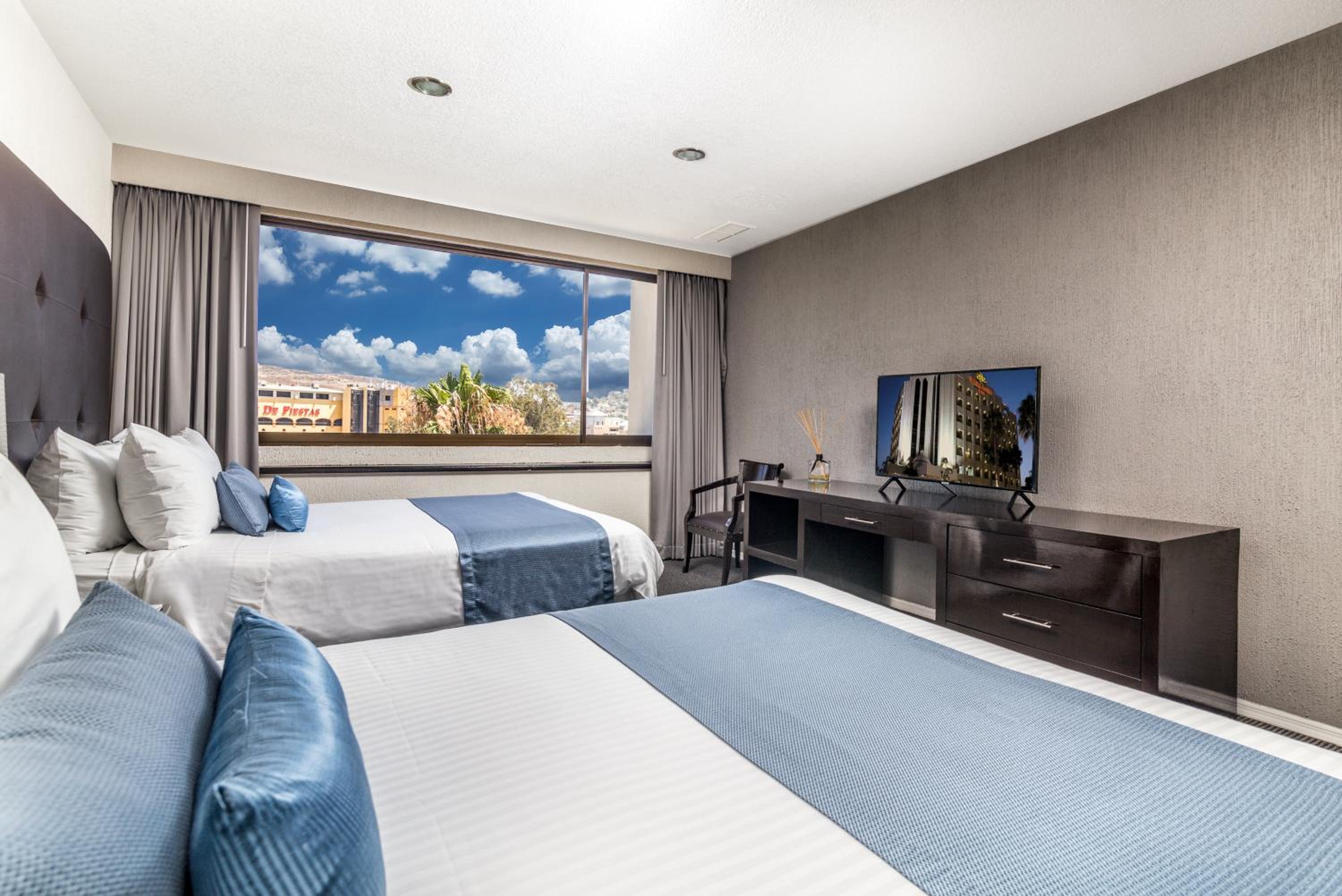 Double Room with Garden View - Photo 3