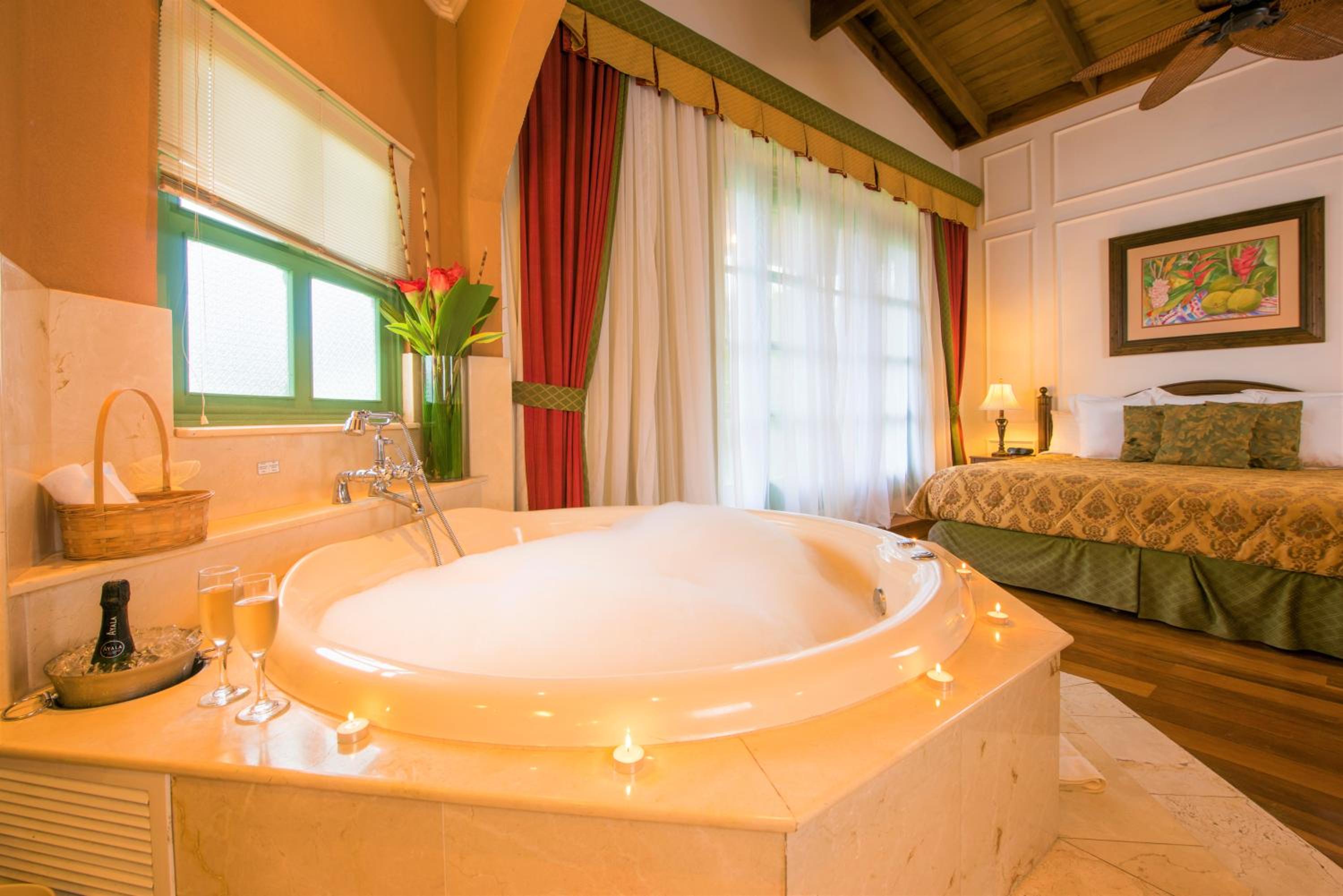 Master Suite with Mountain View photo 3