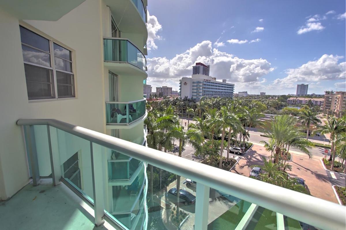 Deluxe One-Bedroom Apartment with City View