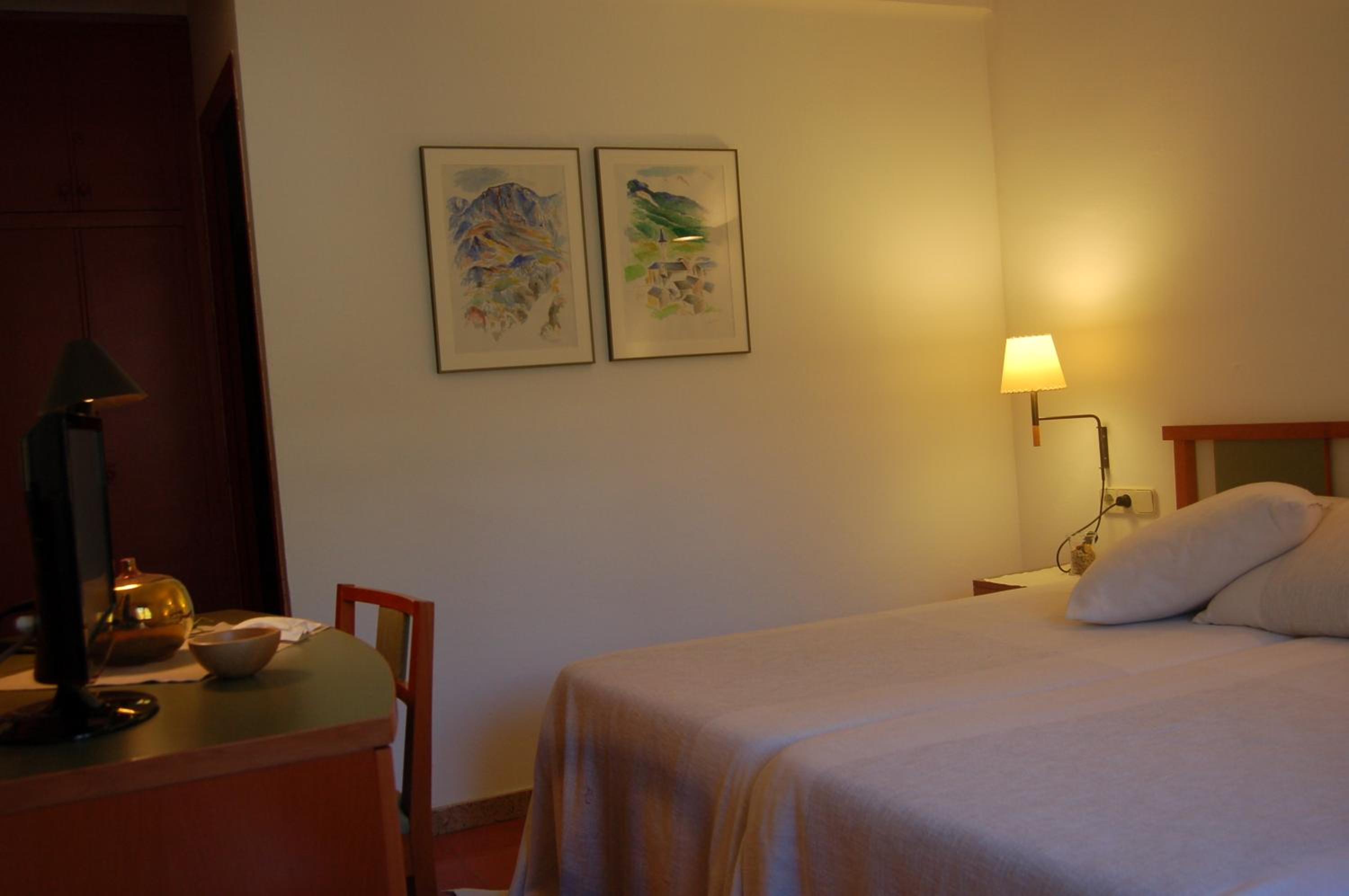 Double or Twin Room photo 2