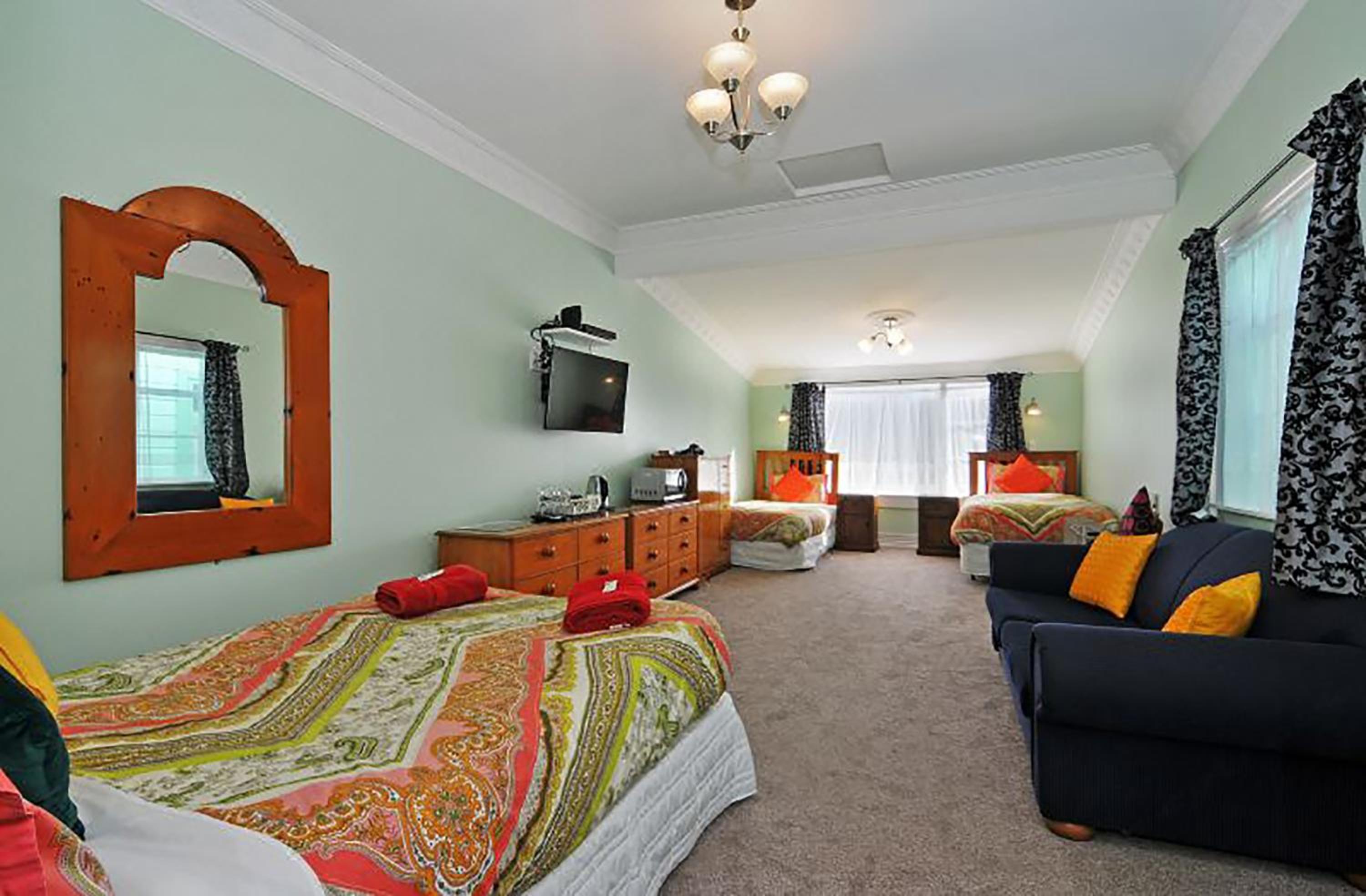 Triple Room with Private Bathroom photo 1