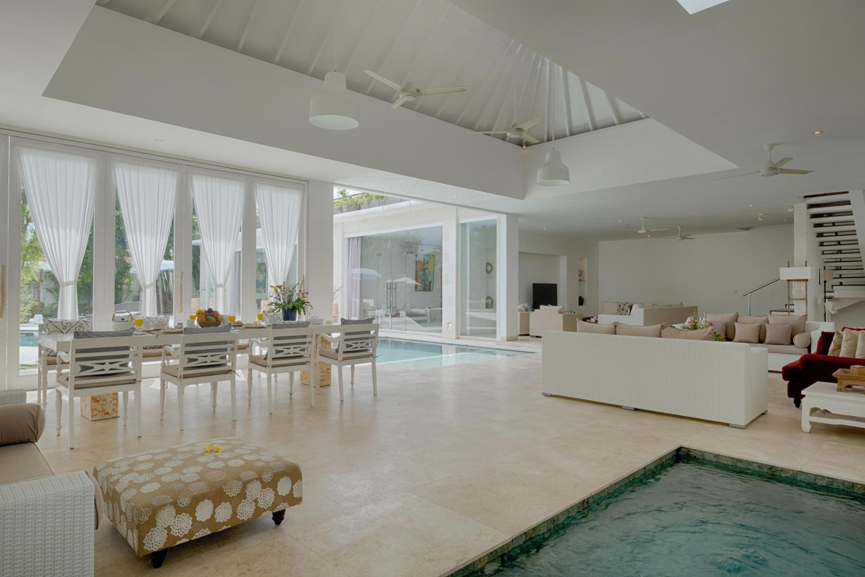 Putih Satu - Three-Bedroom Villa with Private Pool and Free Benefit photo 3