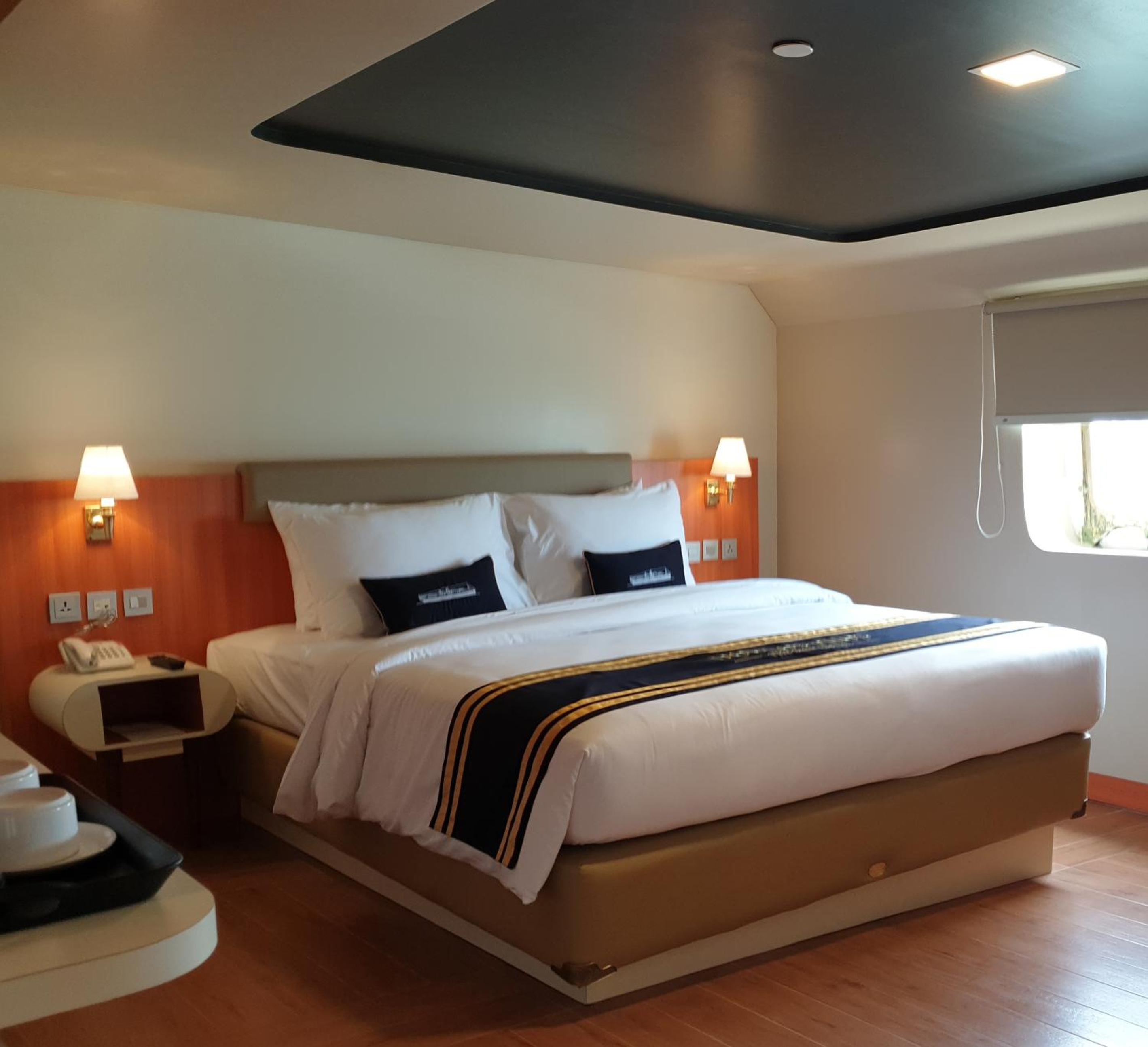 Deluxe Double Or Twin Room photo 3