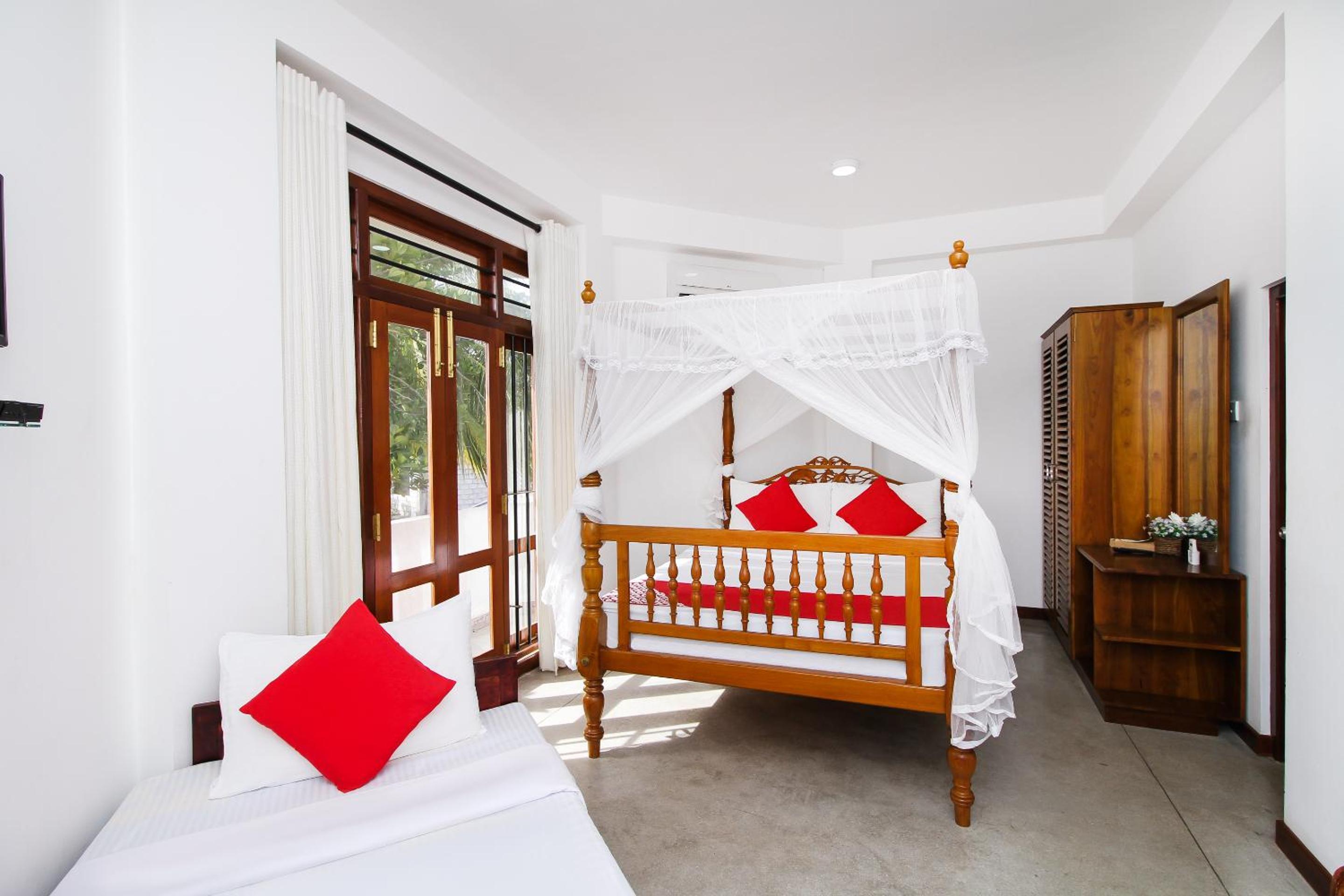 Deluxe Double Room photo 2