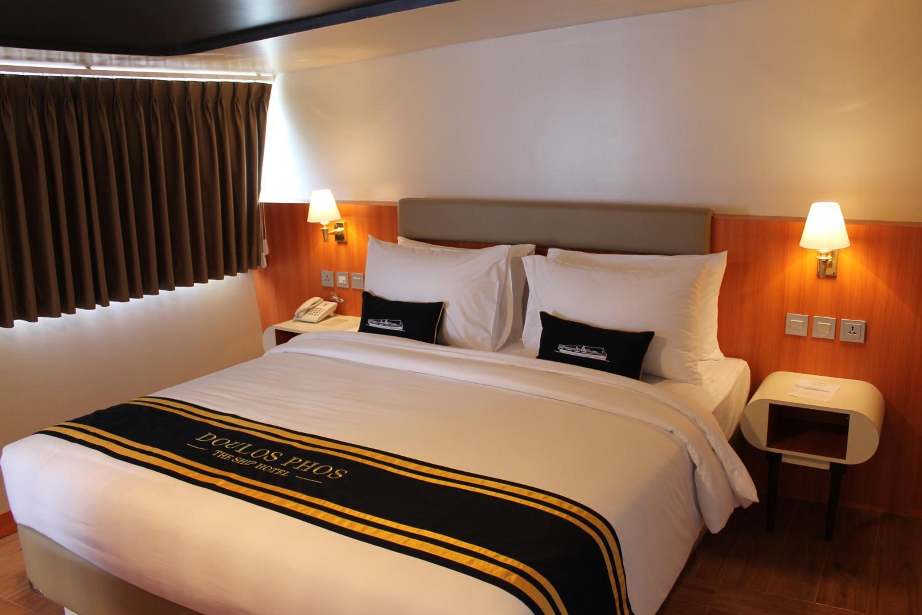 Deluxe Plus Double or Twin Room - Photo 1