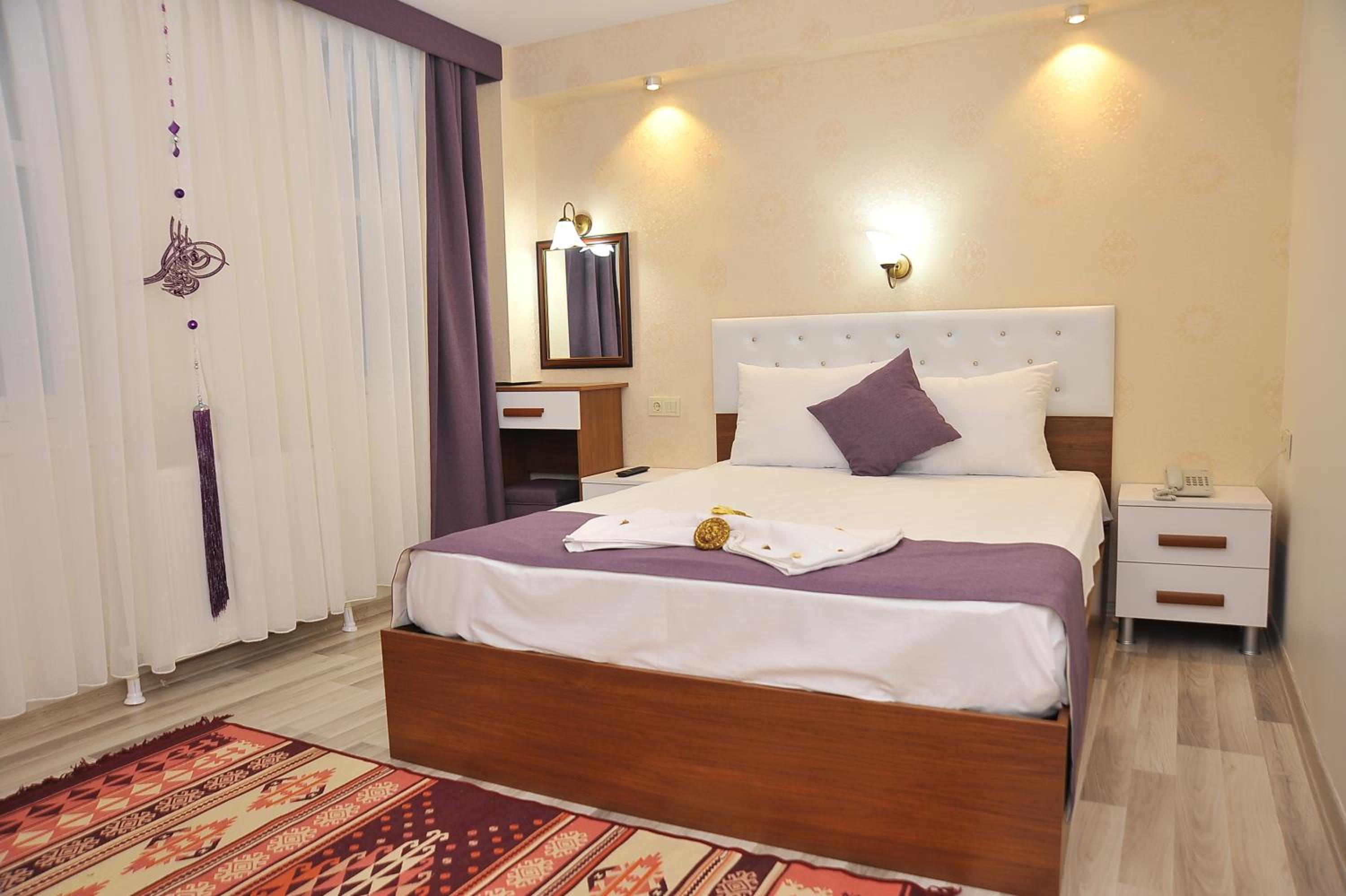 Basic Double Room photo 1