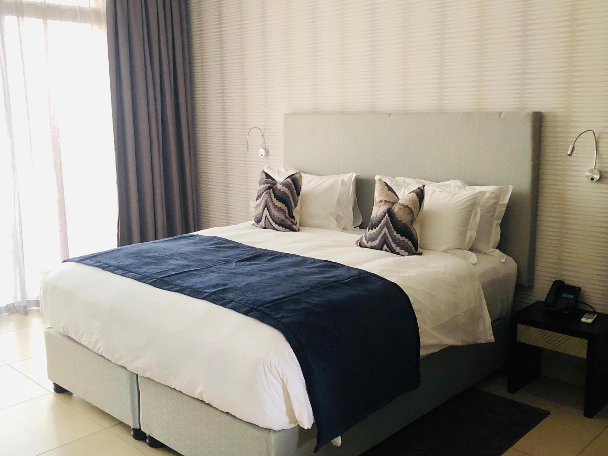 Deluxe Double or Twin Room with Balcony - Photo 5