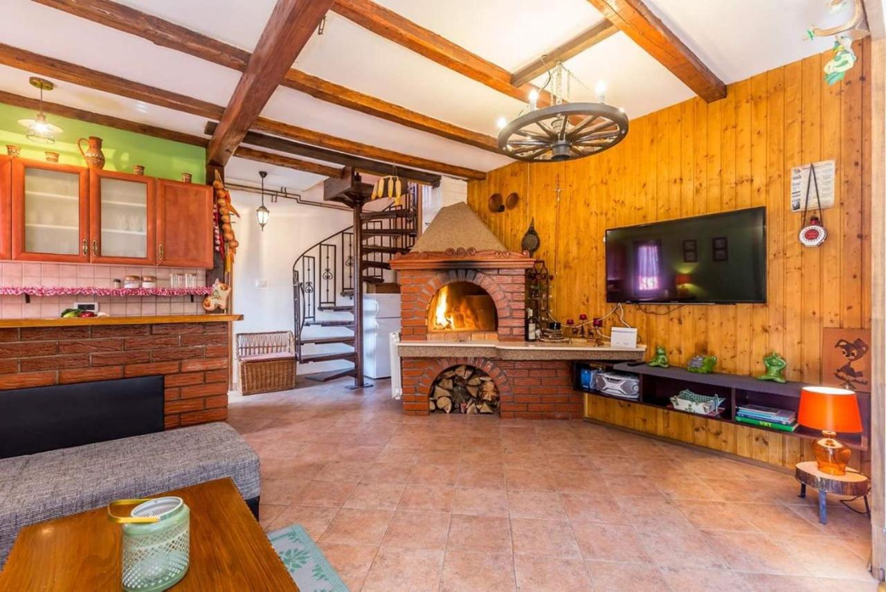 Three-Bedroom Chalet photo 1