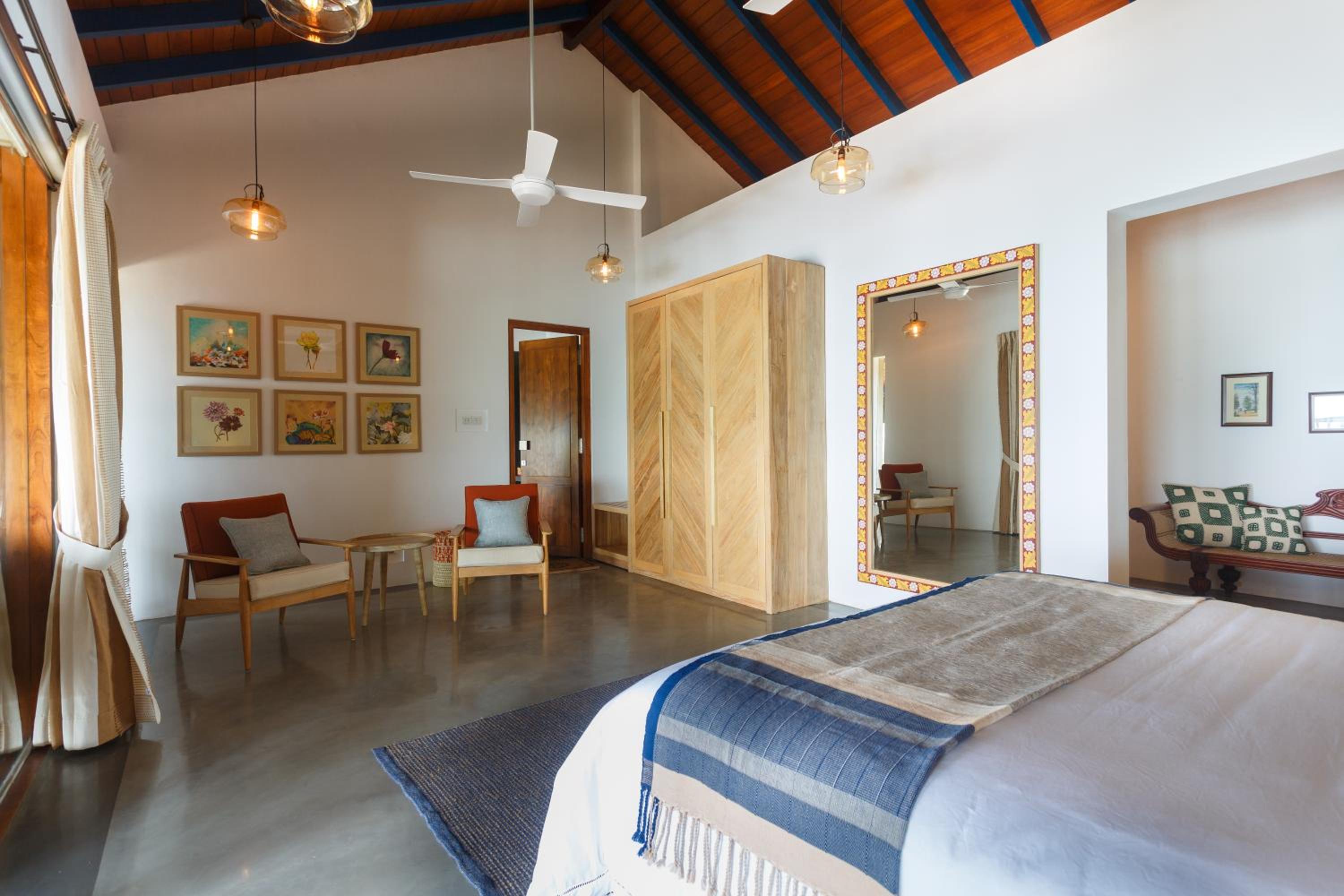 King Suite with Balcony photo 1