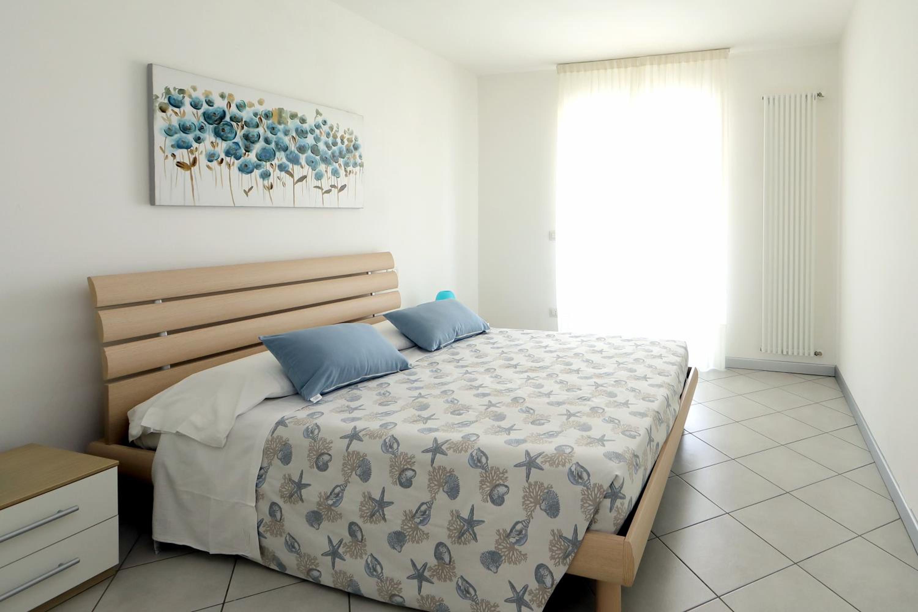 Apartment with Terrace photo 2