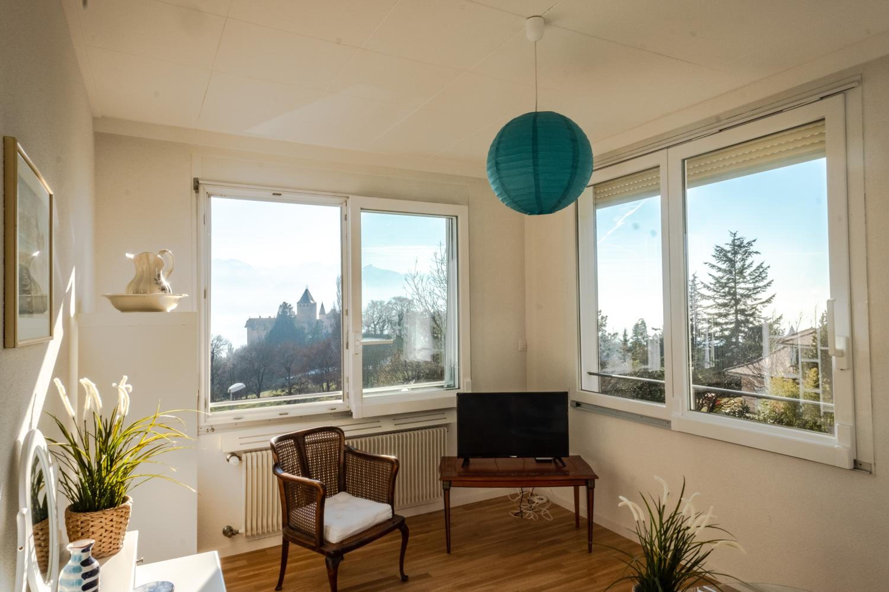 Suite with Lake View photo 2